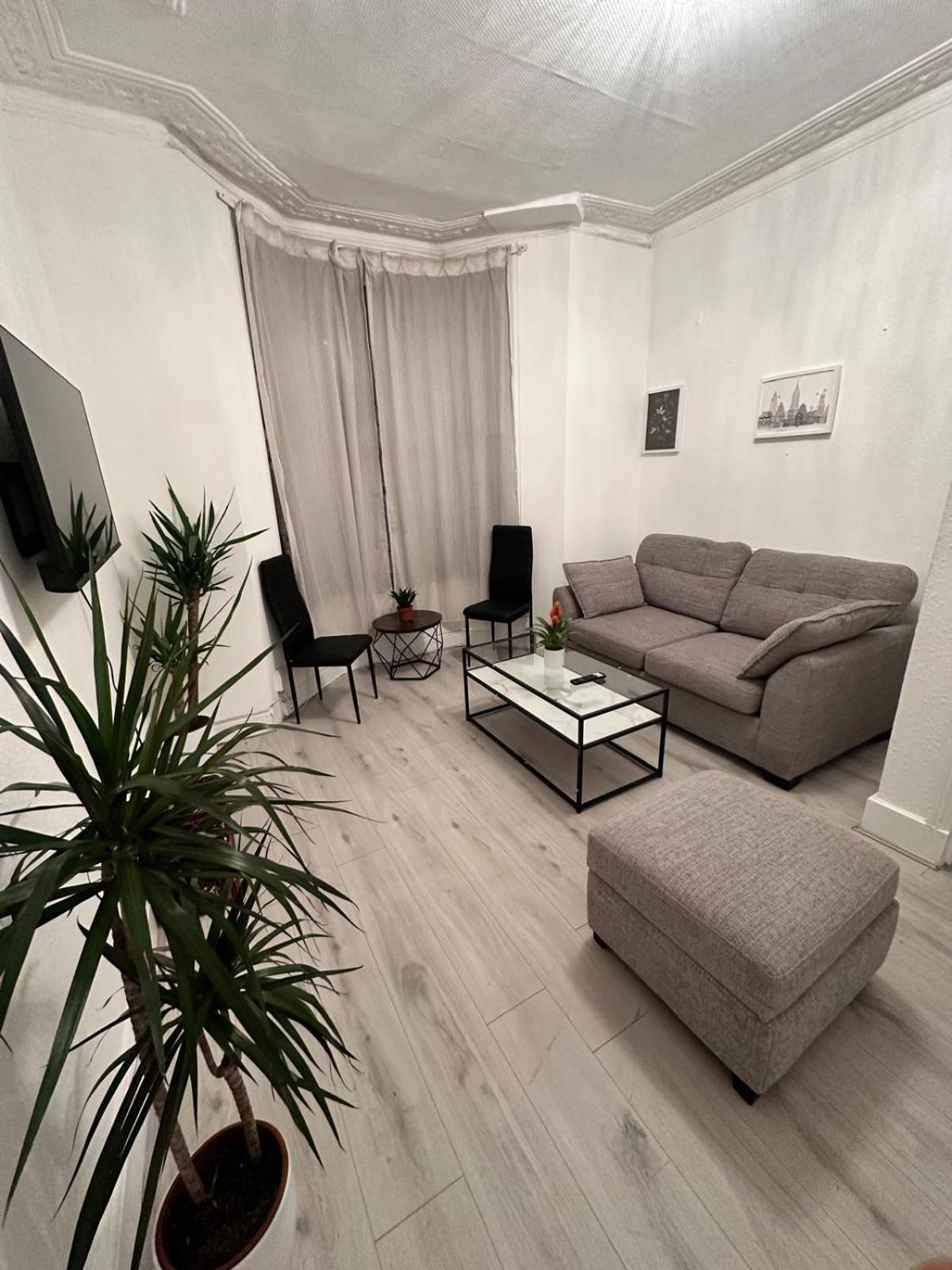 Millais Road Apartment London