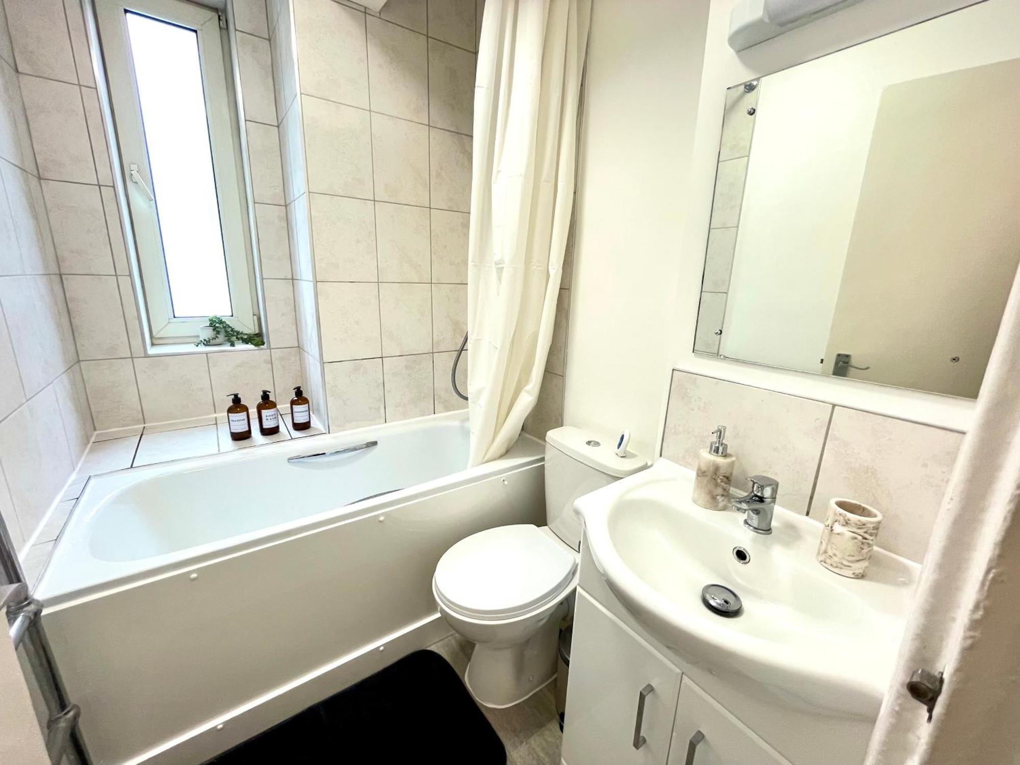 Spacious - South Kensington - Harrods * Londen