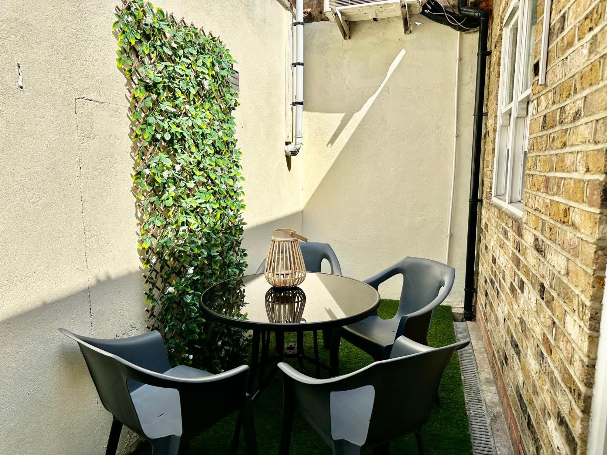 Appartement Westferry Two Londen