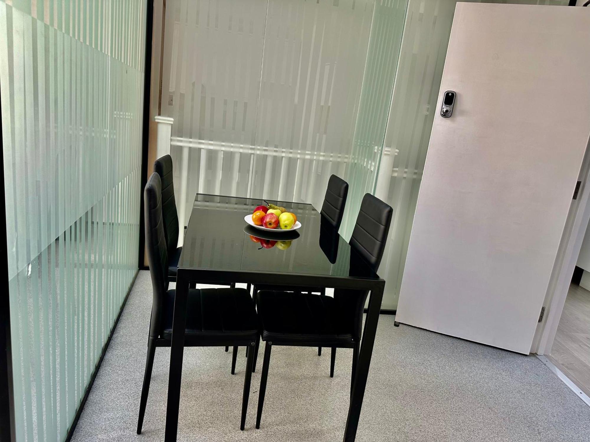 Westferry Two Appartement Londen