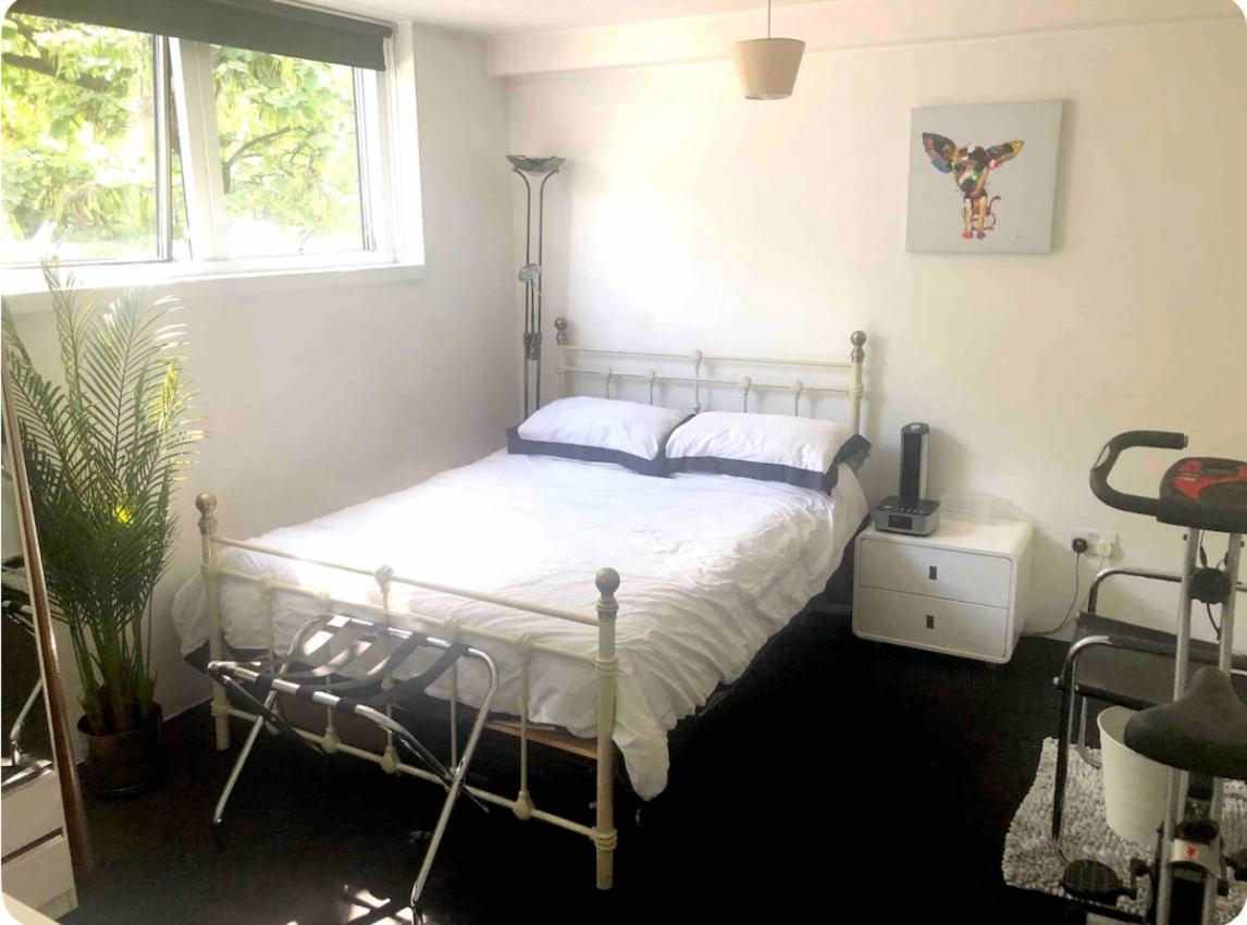 Lockable Ensuite In Modern Space With Shared Kitchen Fast Wifi Homestay