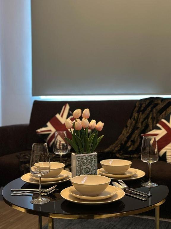 Lovely Three Bedroom Central Apartamento *