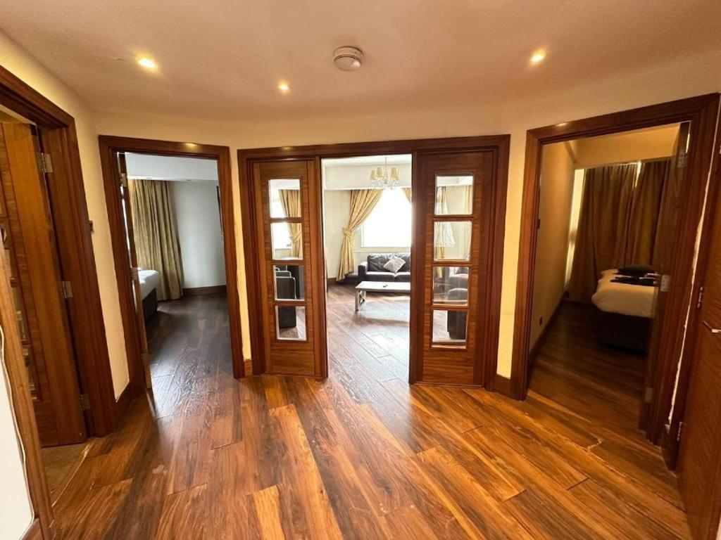 Two Bedroom Near Oxford Street * Londres