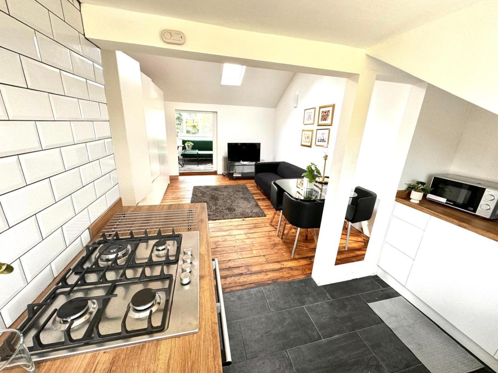 Stylish Floor Flat In The Heart Of Camden! * London