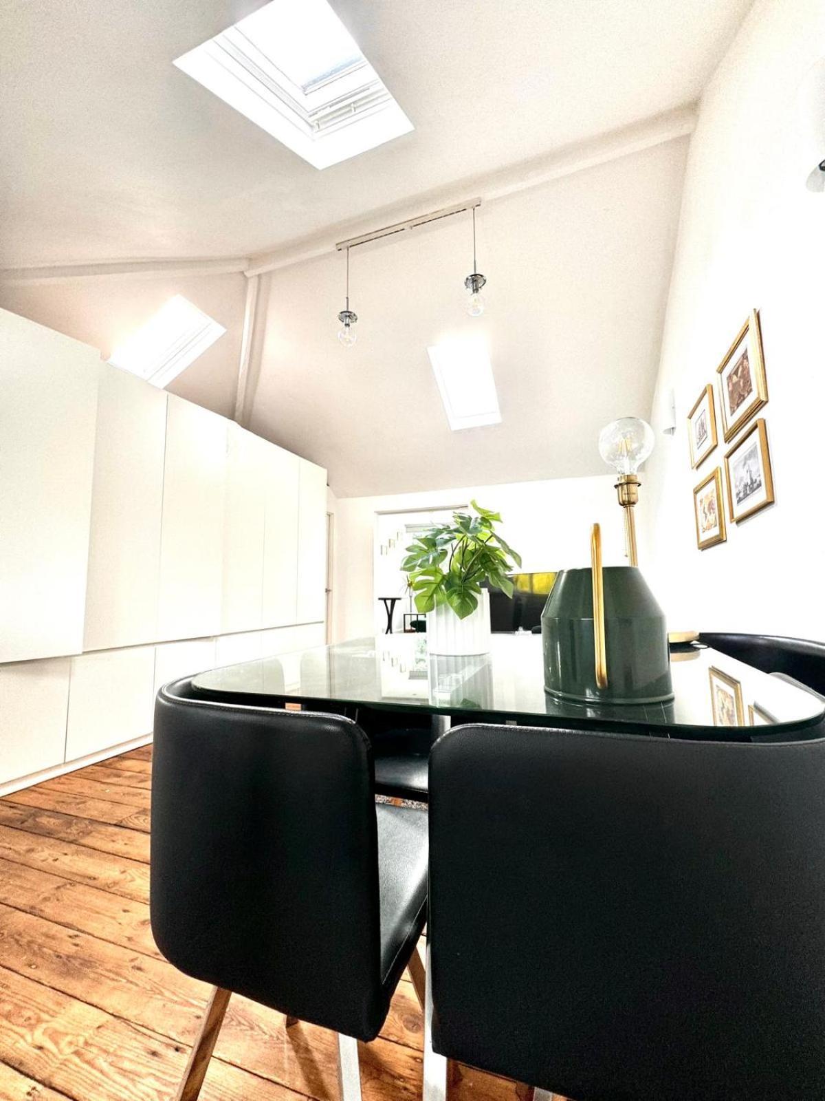 Stylish Floor Flat In The Heart Of Camden! Apartment
