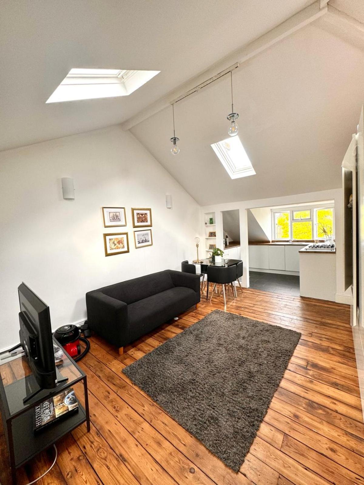 Stylish Floor Flat In The Heart Of Camden! Apartment *
