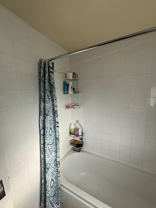 Apartamento Private Gated Development In Bridge, Cosy With Great Transport Links *