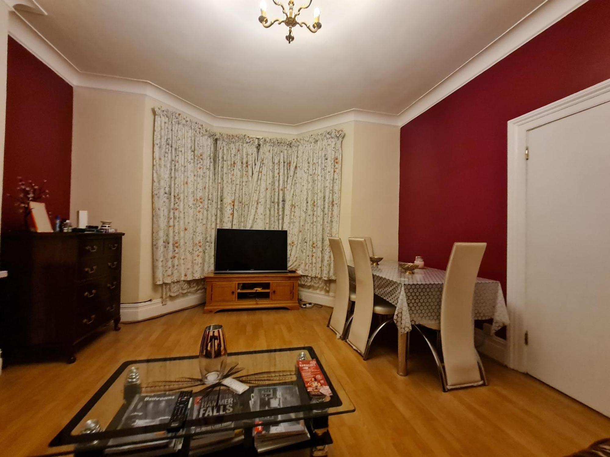 House-sleeps4-parking-garden Hébergement de vacances *