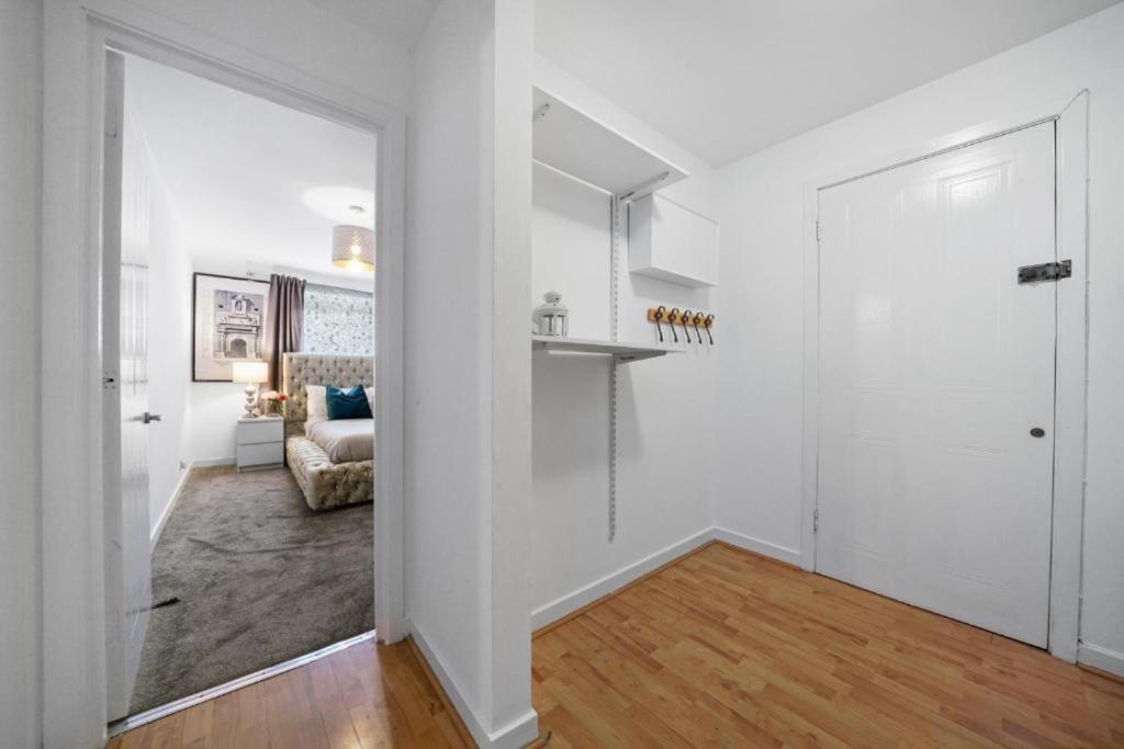 1 Bed In Bridge Tower Bridge Free Parking - Perfect For Long