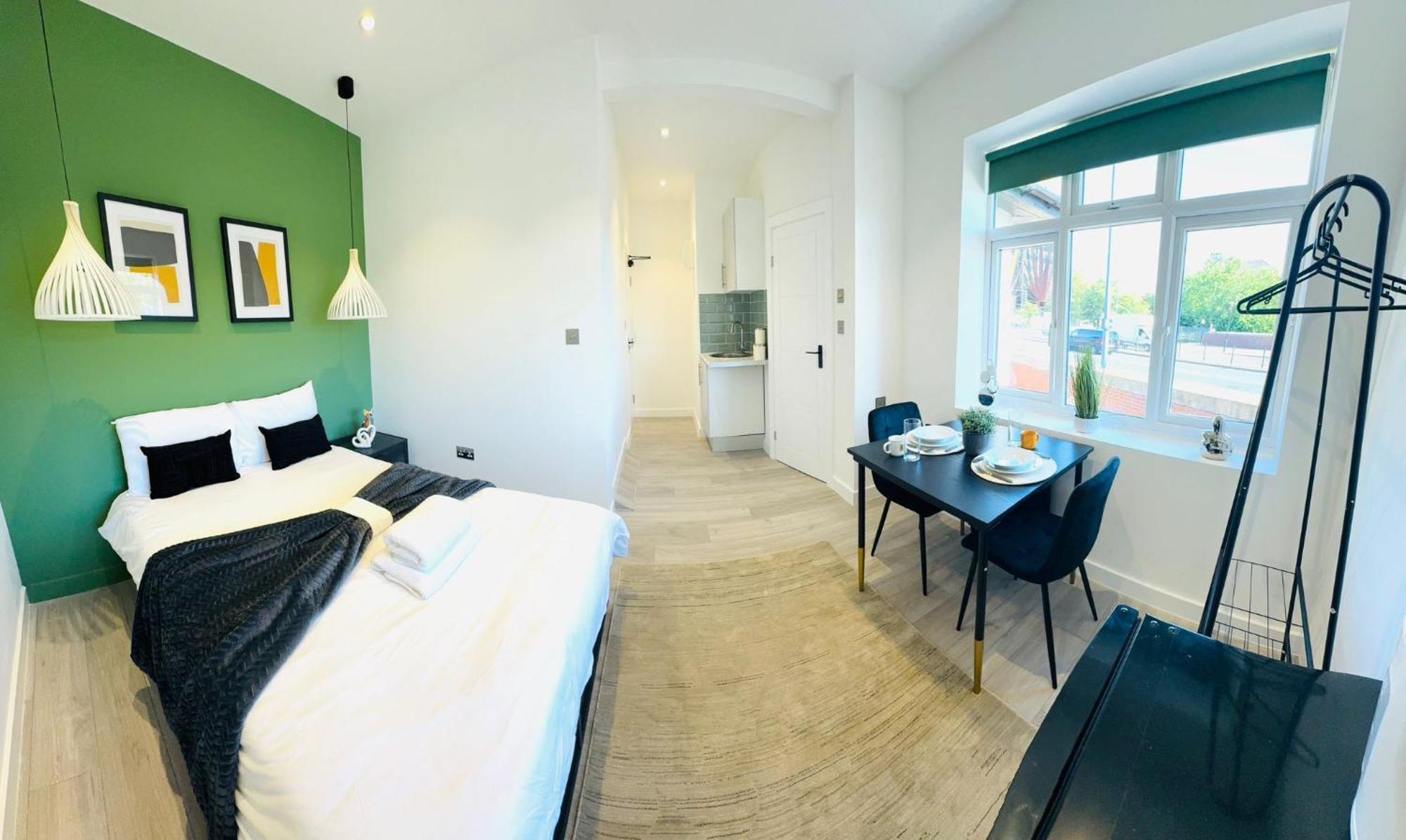 Center Next To Westfield Shopping & Attractions * Londres