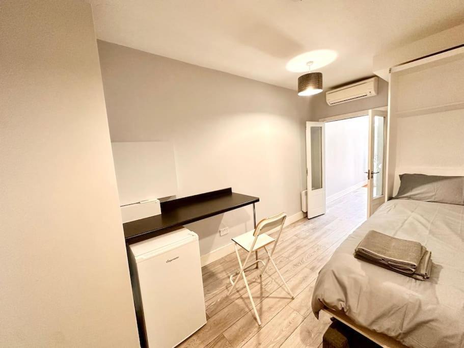 Charming In Lee Apartamento