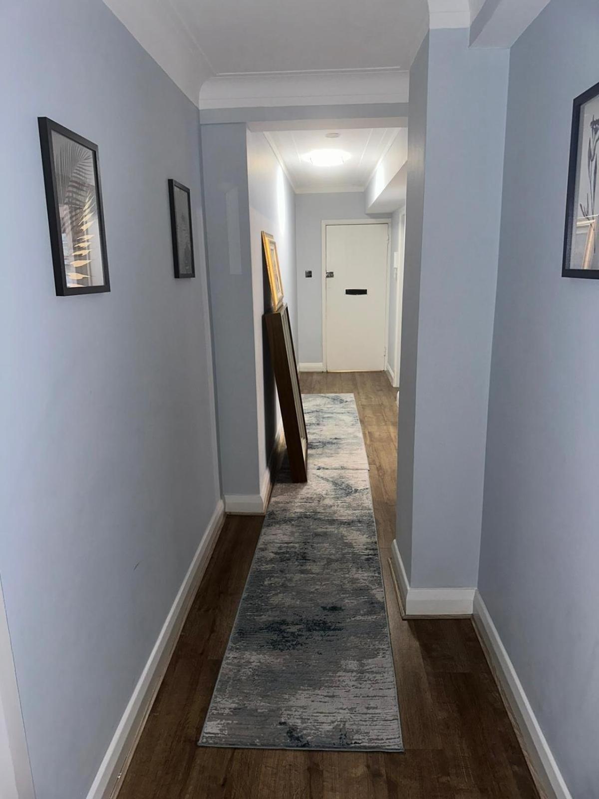Spacious 2 Bed Flat Appartement Londres