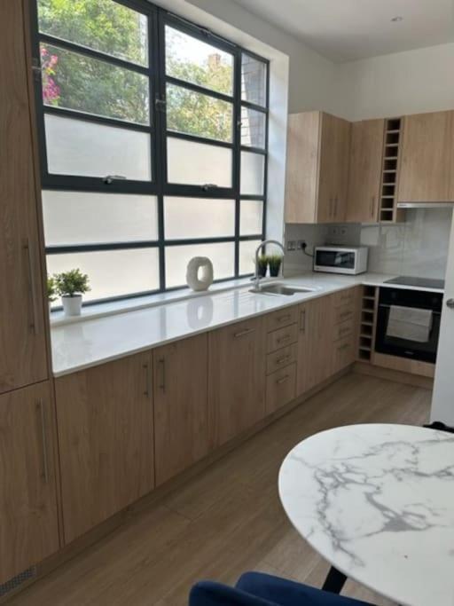 Stylish Spacious Studio, London- Zone 1 * Londres