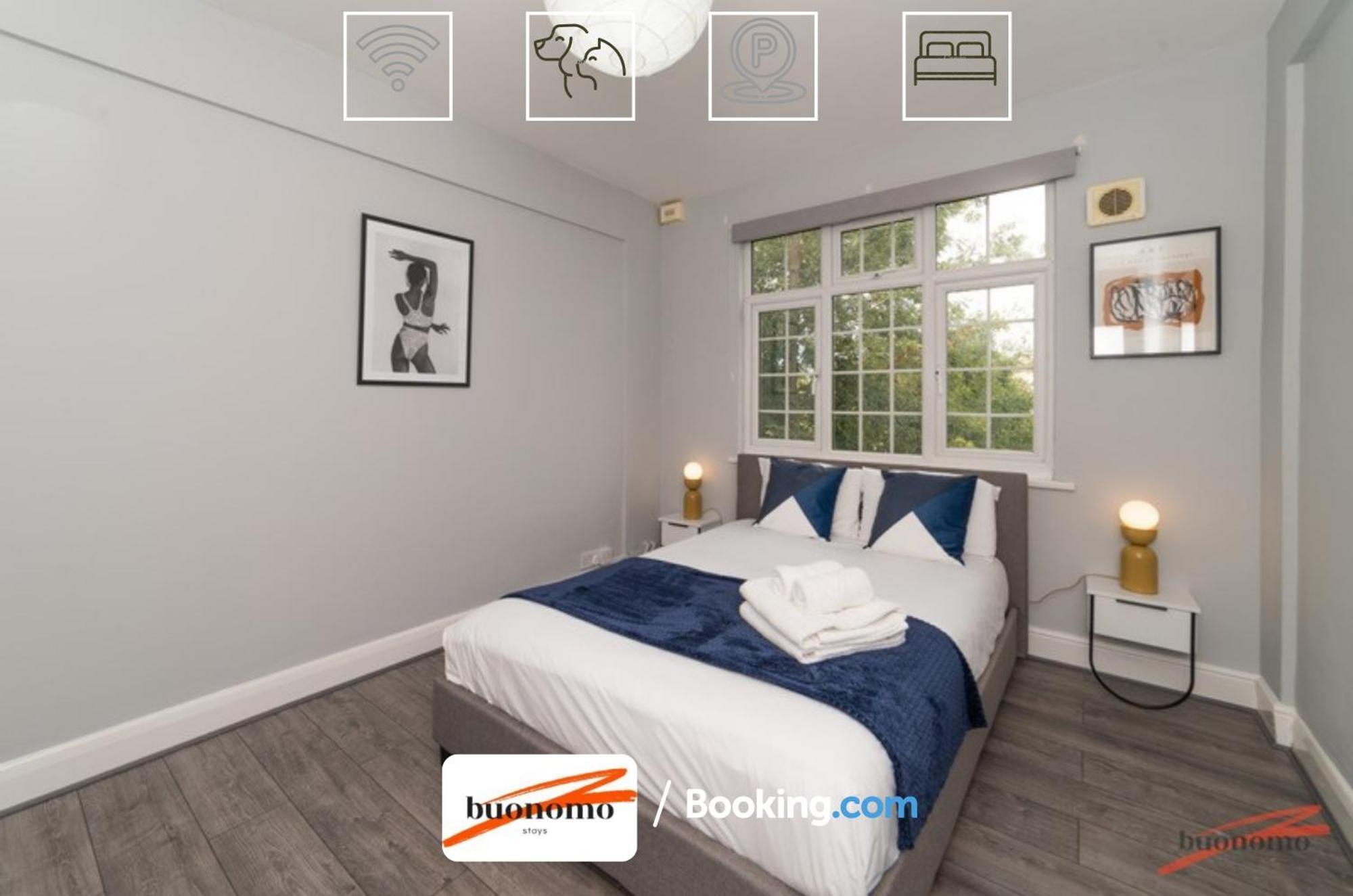 Two Bedroom By Buonomo Short Lets & Serviced With Balcony Apartamento Londres