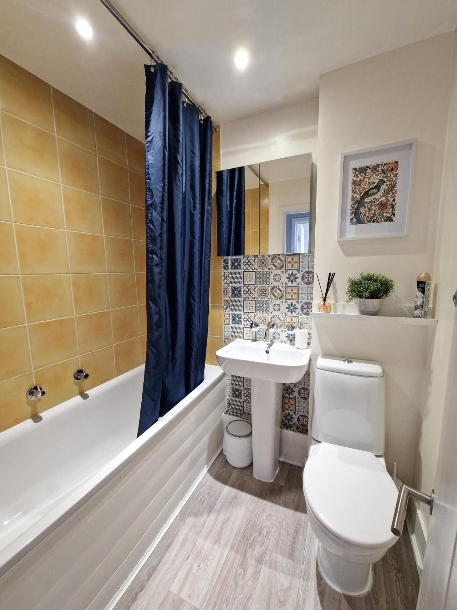 Appartement 1-bed Apartment, Close To Kensington Olympia With Free Wi-fi & Netflix *