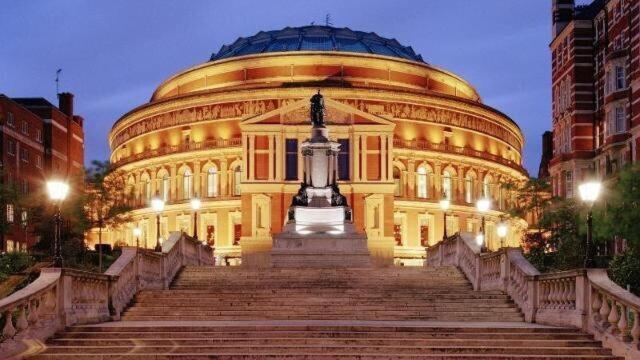 1-bed Apartment, Close To Kensington Olympia With Free Wi-fi & Netflix Appartement *