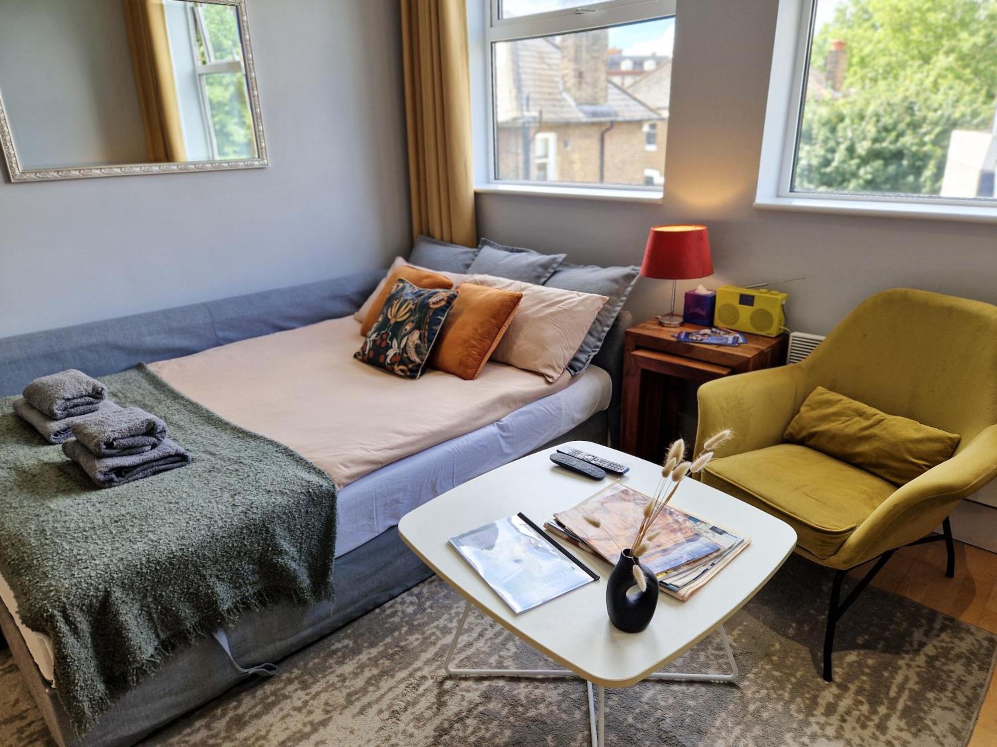 Appartement 1-bed Apartment, Close To Kensington Olympia With Free Wi-fi & Netflix *