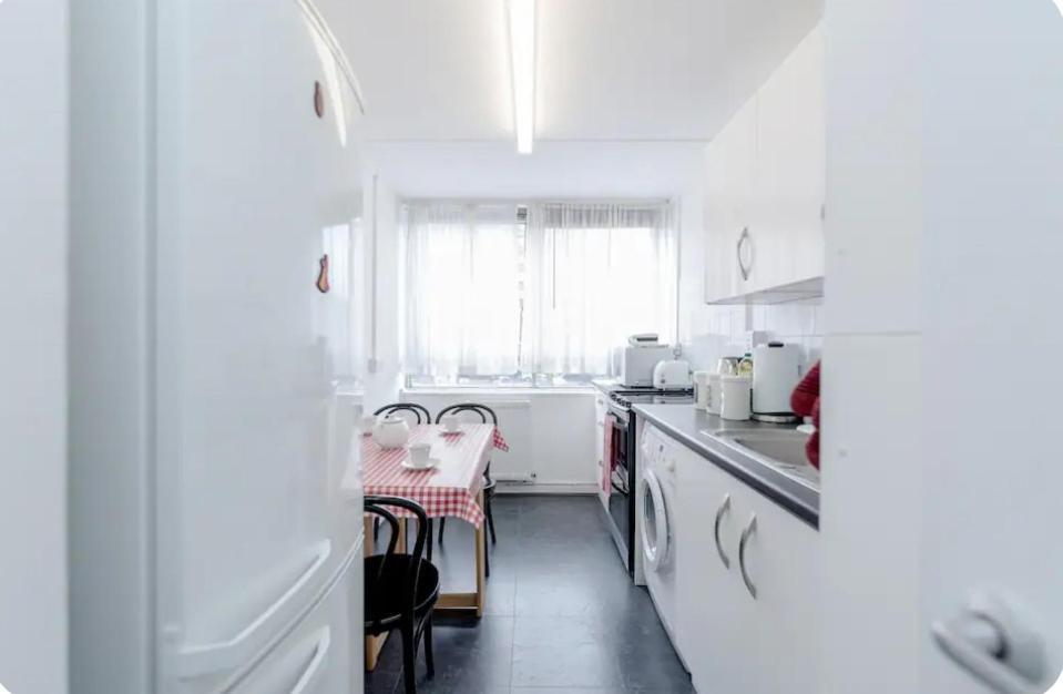 Hospedagem domiciliar Spacious Double By Batteresa Park - Zone 1