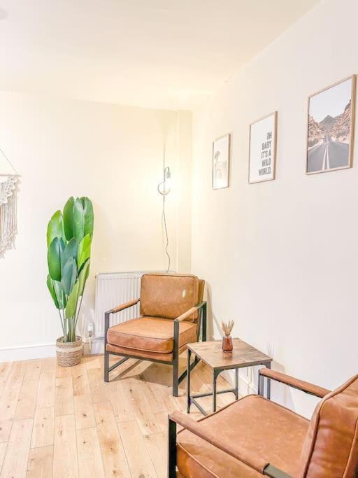 Oasis Split Level Flat In Zone 1 Apartamento Londres
