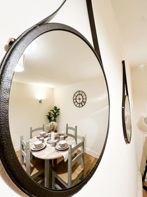 Apartamento Oasis Split Level Flat In Zone 1 Londres