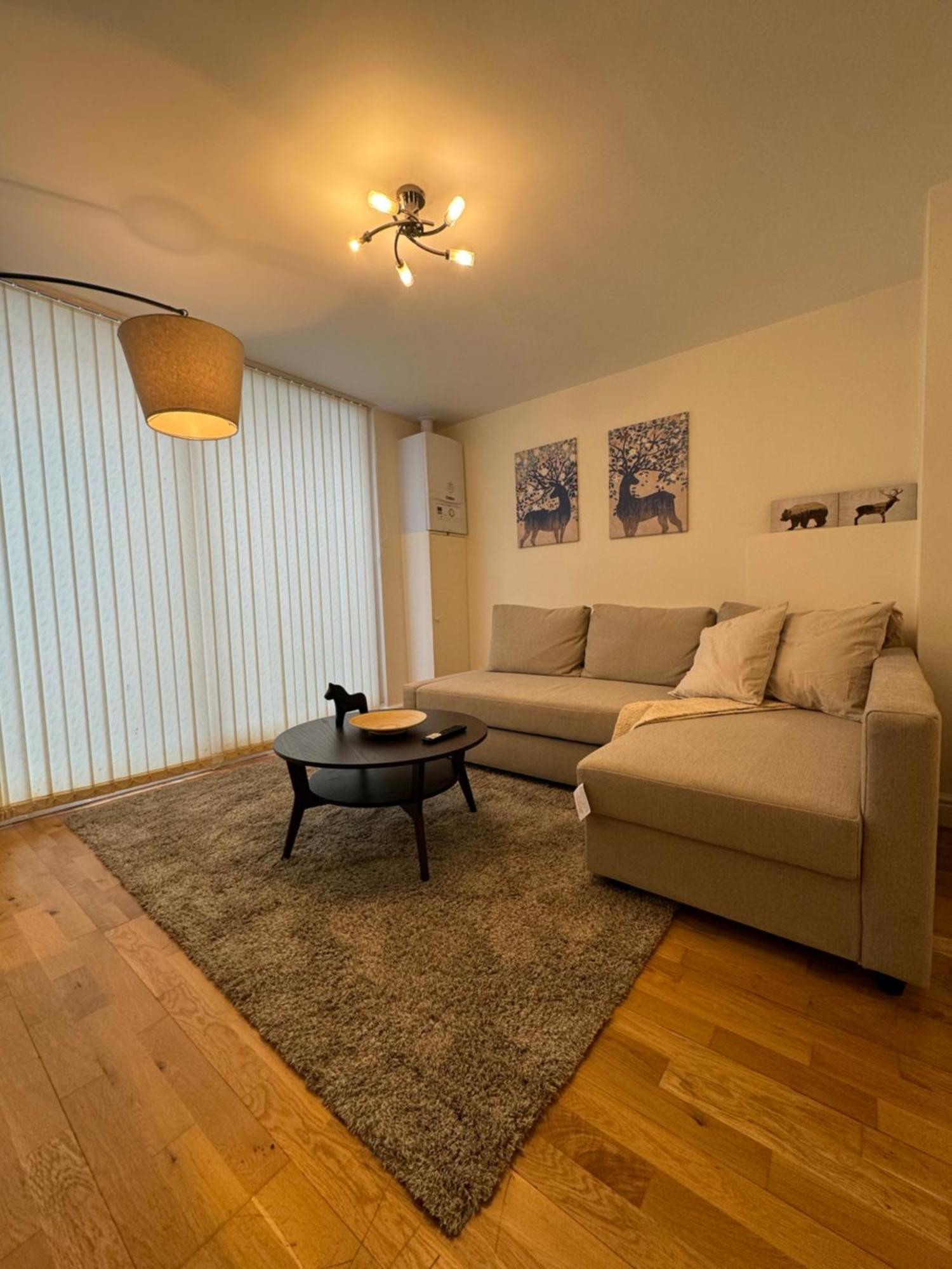 Apartment Sutherland Avenue *