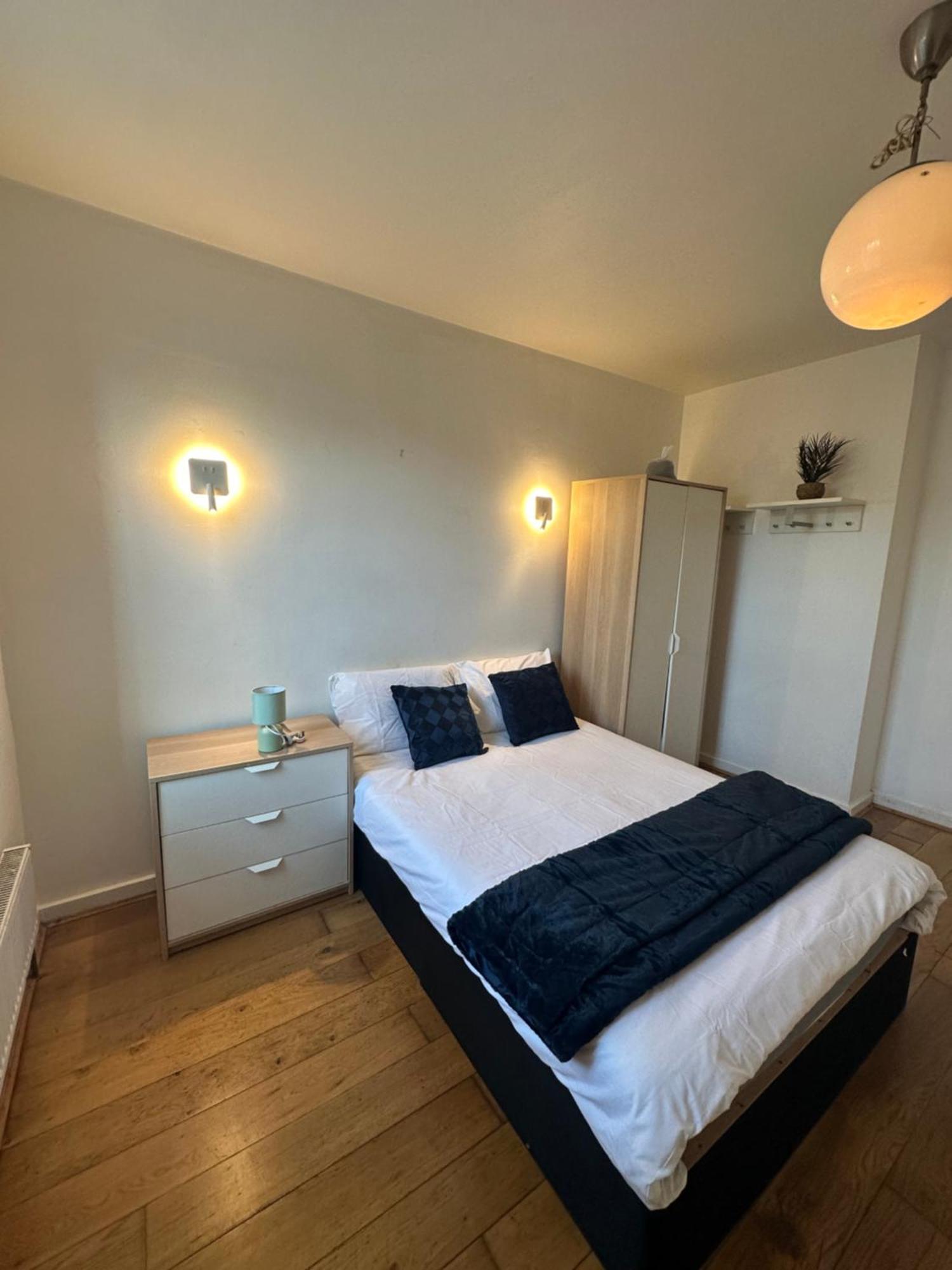 2 Bedroom Flat In Kingscross, St Pancras! 6 People Appartement