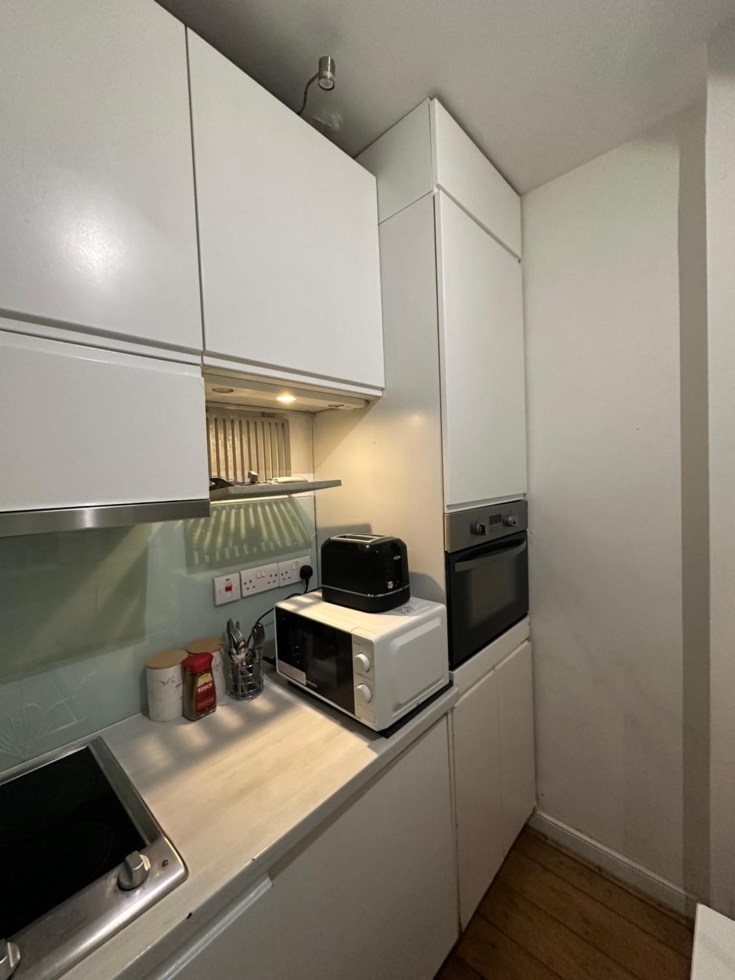 2 Bedroom Flat In Kingscross, St Pancras! 6 People *