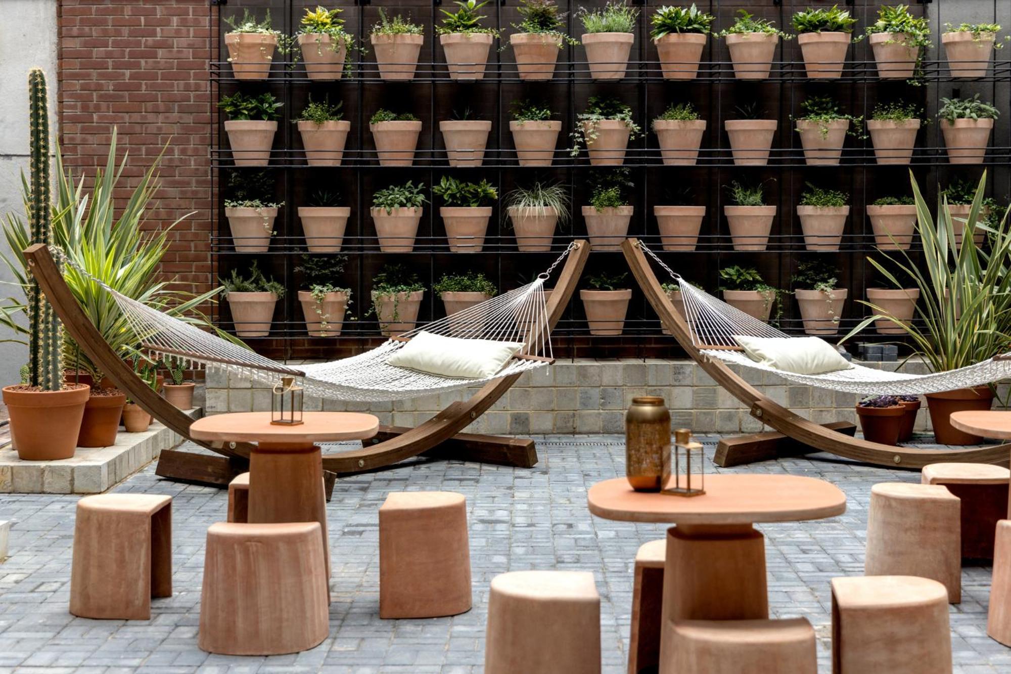 Bermonds Locke Hotel