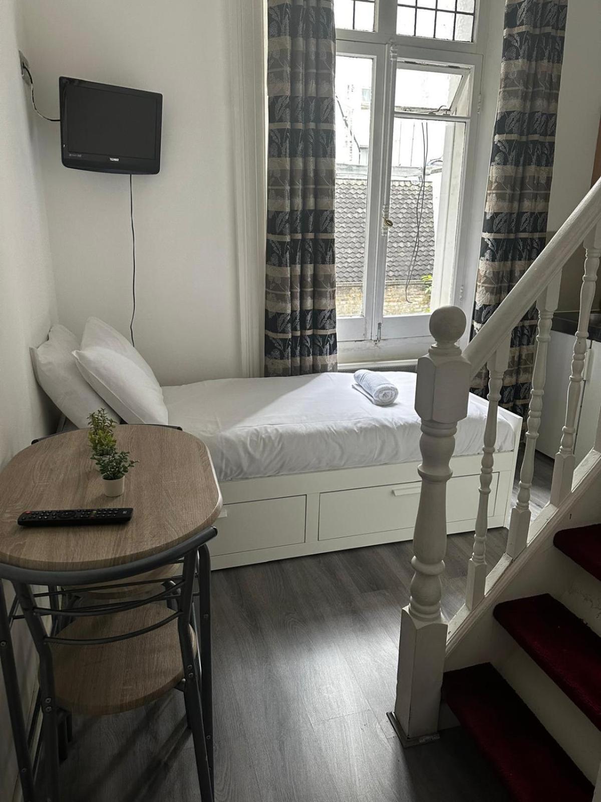 F101-first Floor Flat Fits 3 Near Hyde Park * Londen