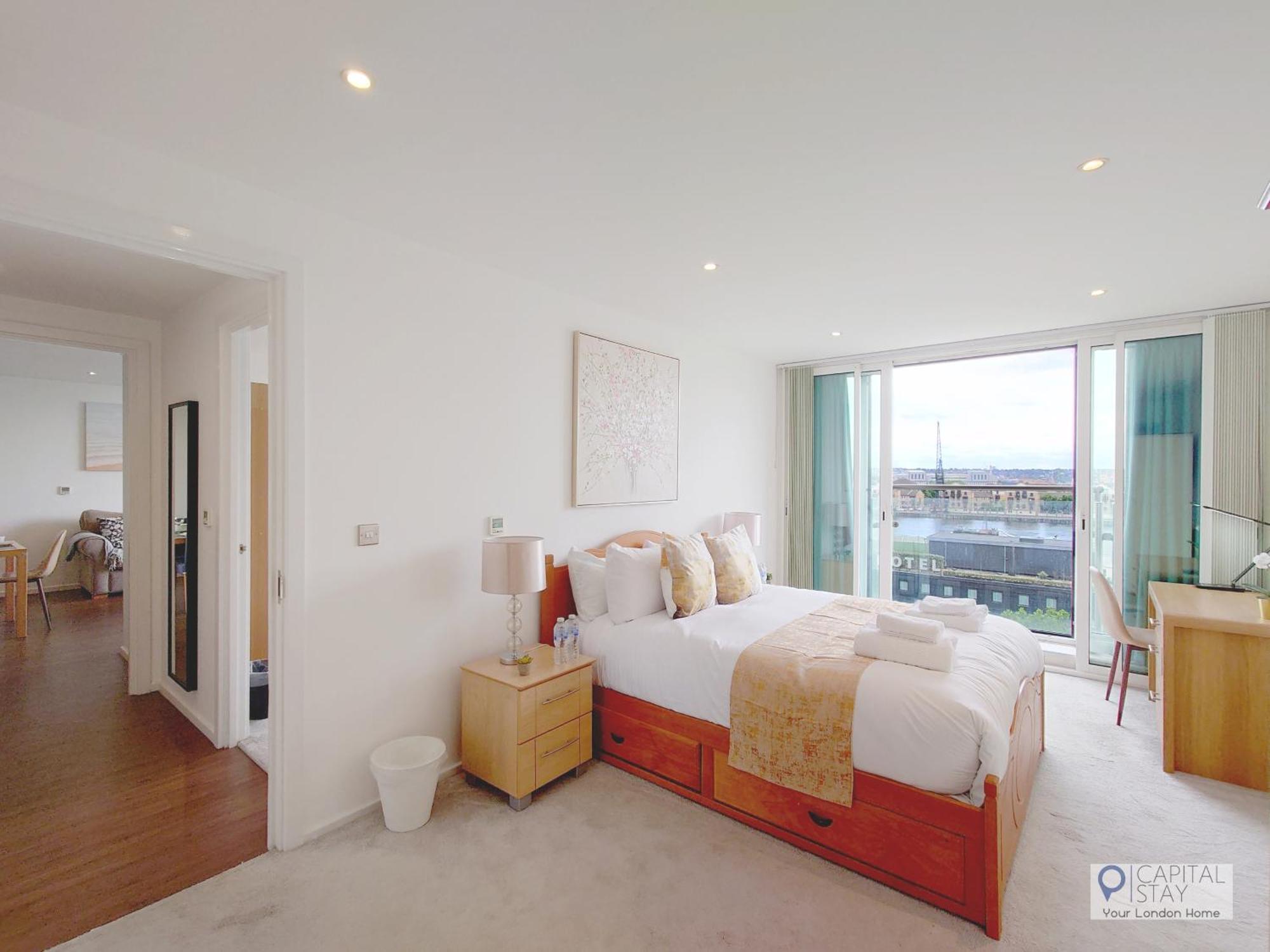Apartamento Fully Serviced Two Bed With River View Londres