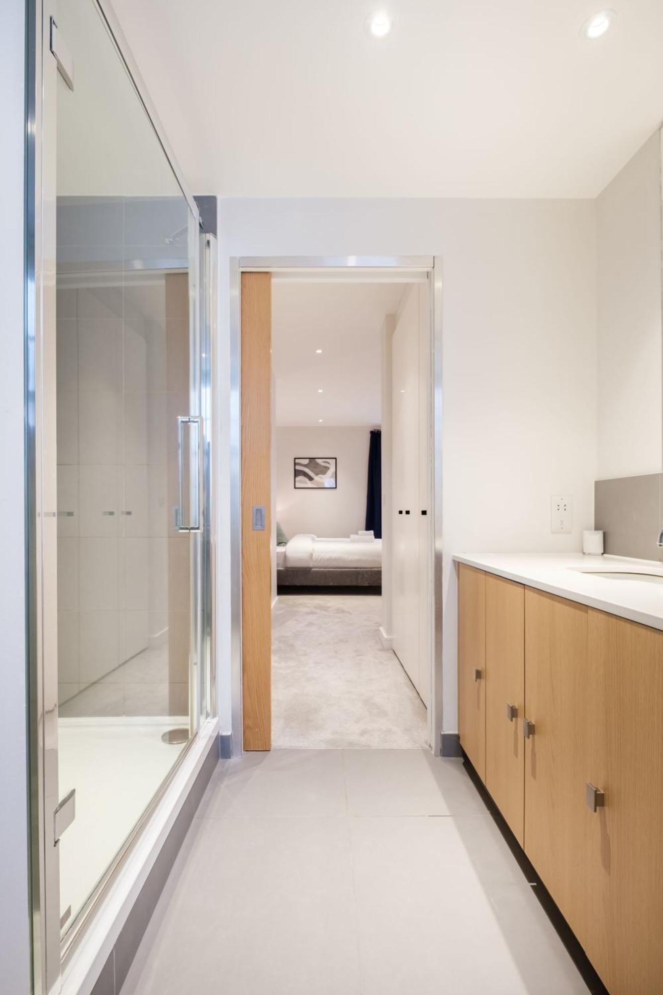 Of - 2br - Cityapartmentstay *