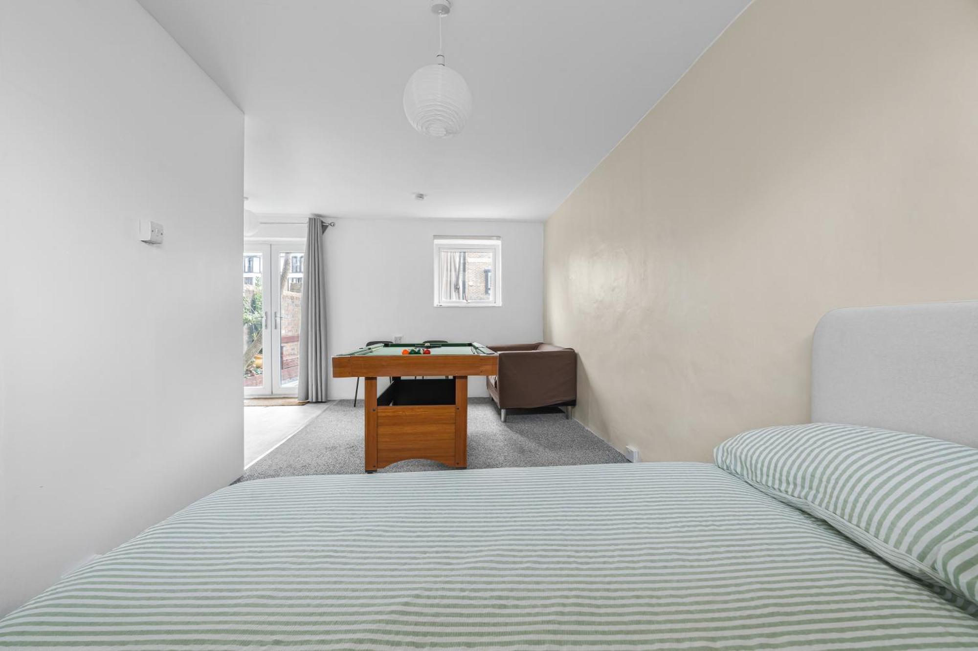 Serviced - For Families Or Corporate Appartement *