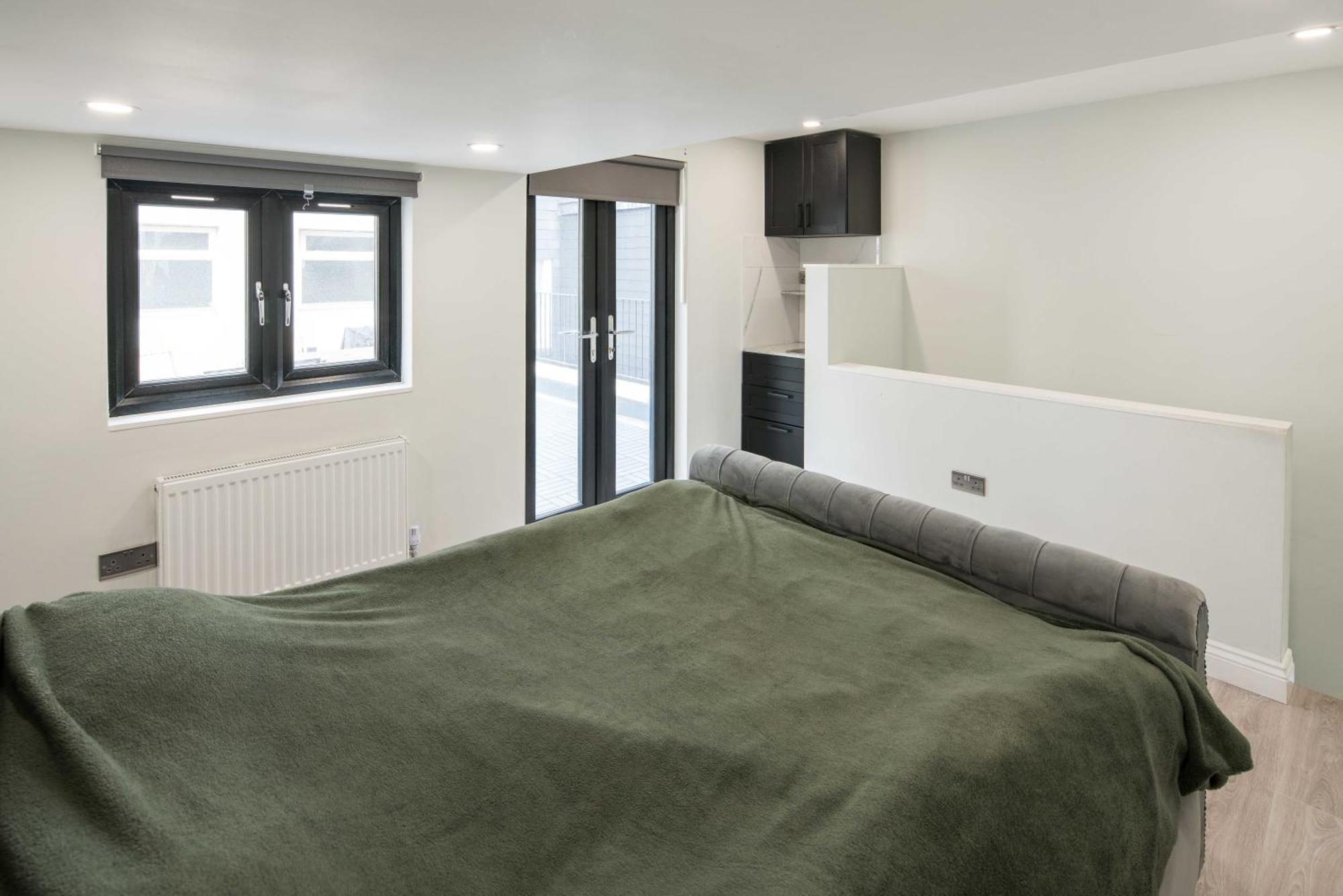 Apartamento Roof Haven At Kensington Mews *
