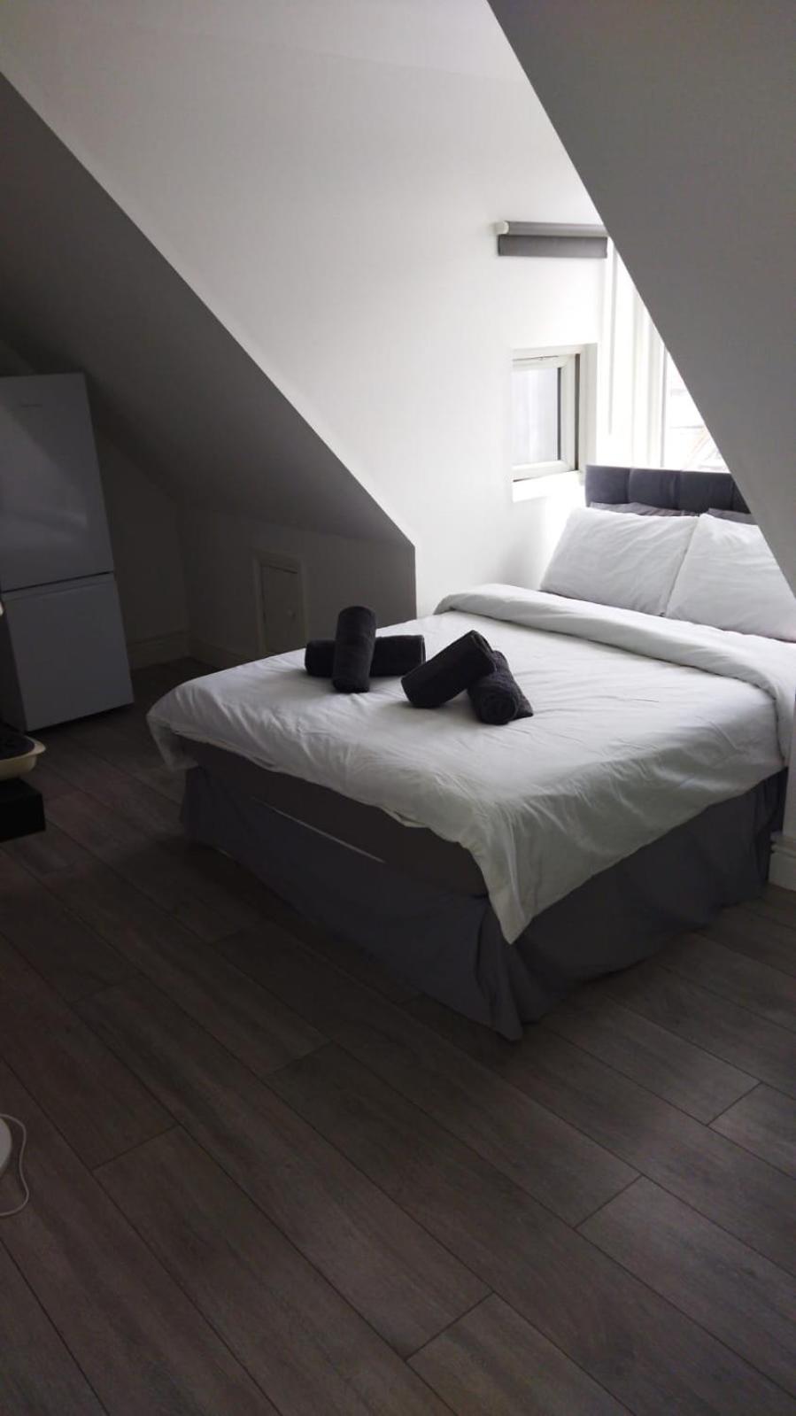 Appartement Style Room, Near Tooting Broadway Station