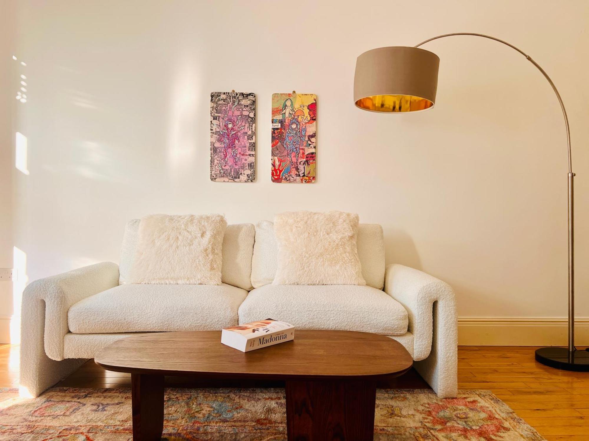 Stylish 2 Bedroom Notting Hill Superstar Apartment *