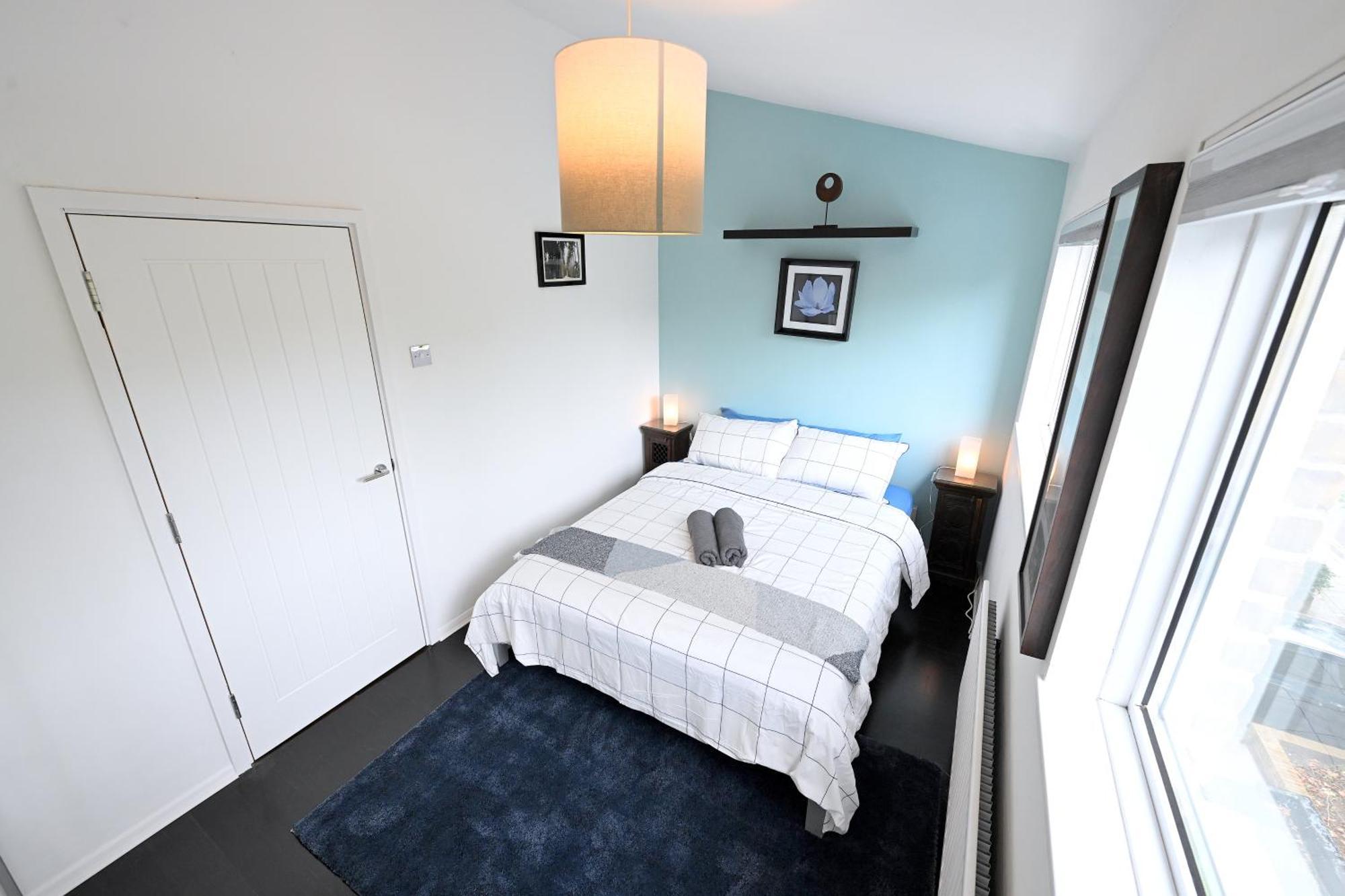 4 Bedroom Patio House Regent's Park - Parking London