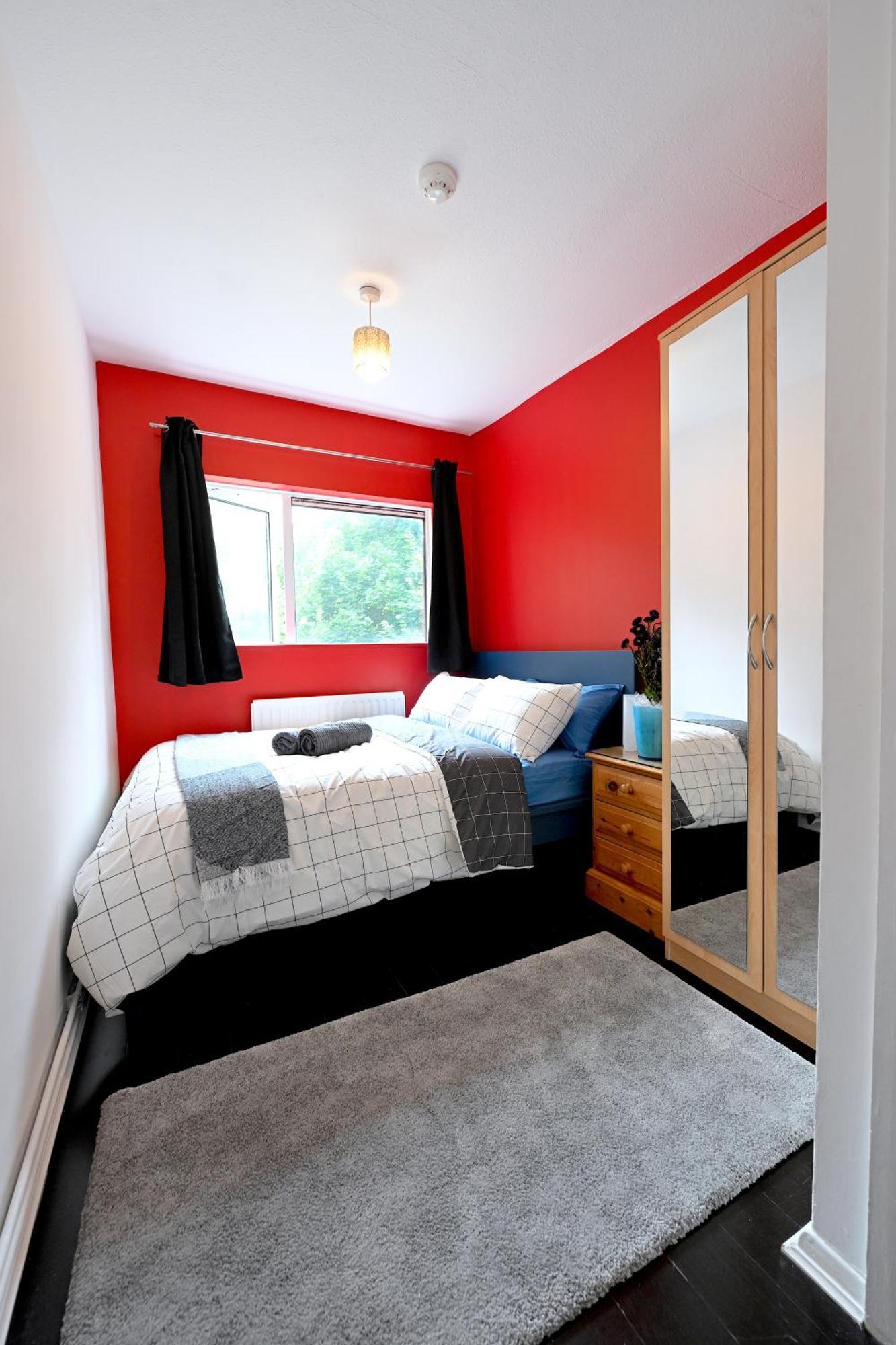 4 Bedroom Patio House Regent's Park - Parking Apartment London