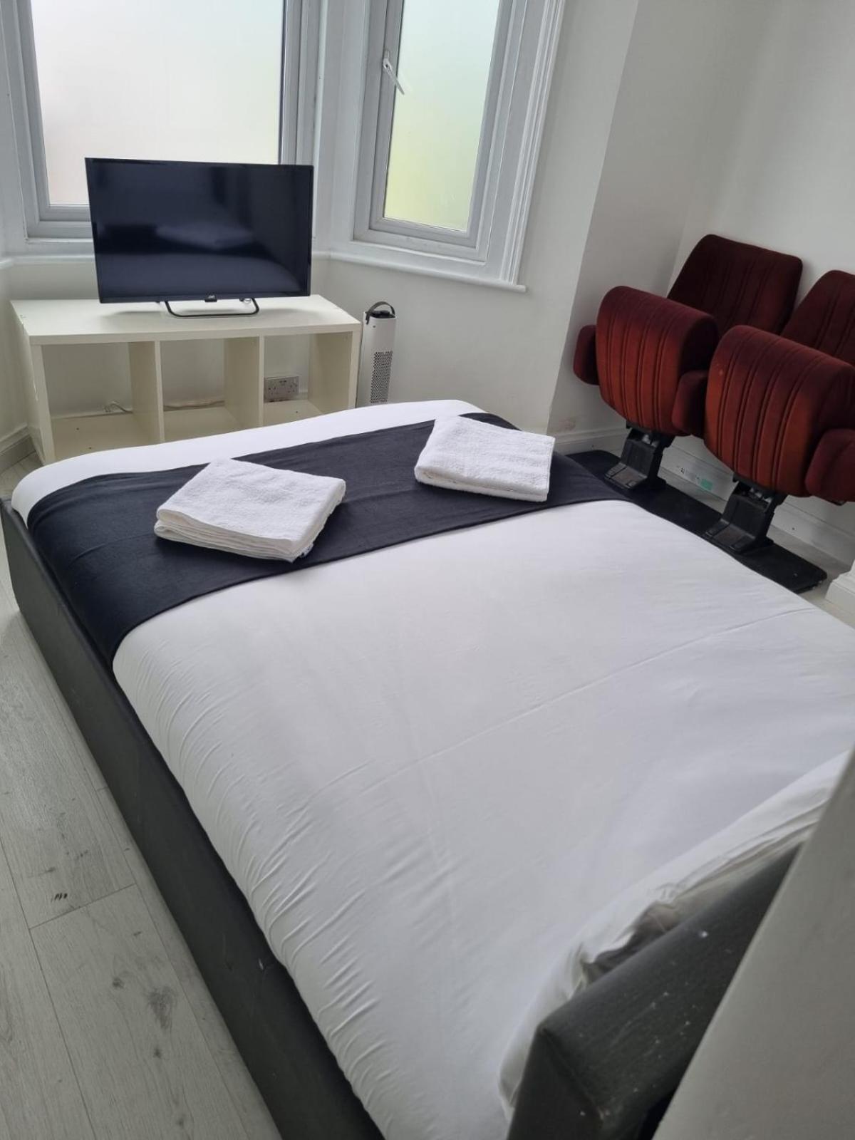 2 Bedroom Flat Wembley Appartement