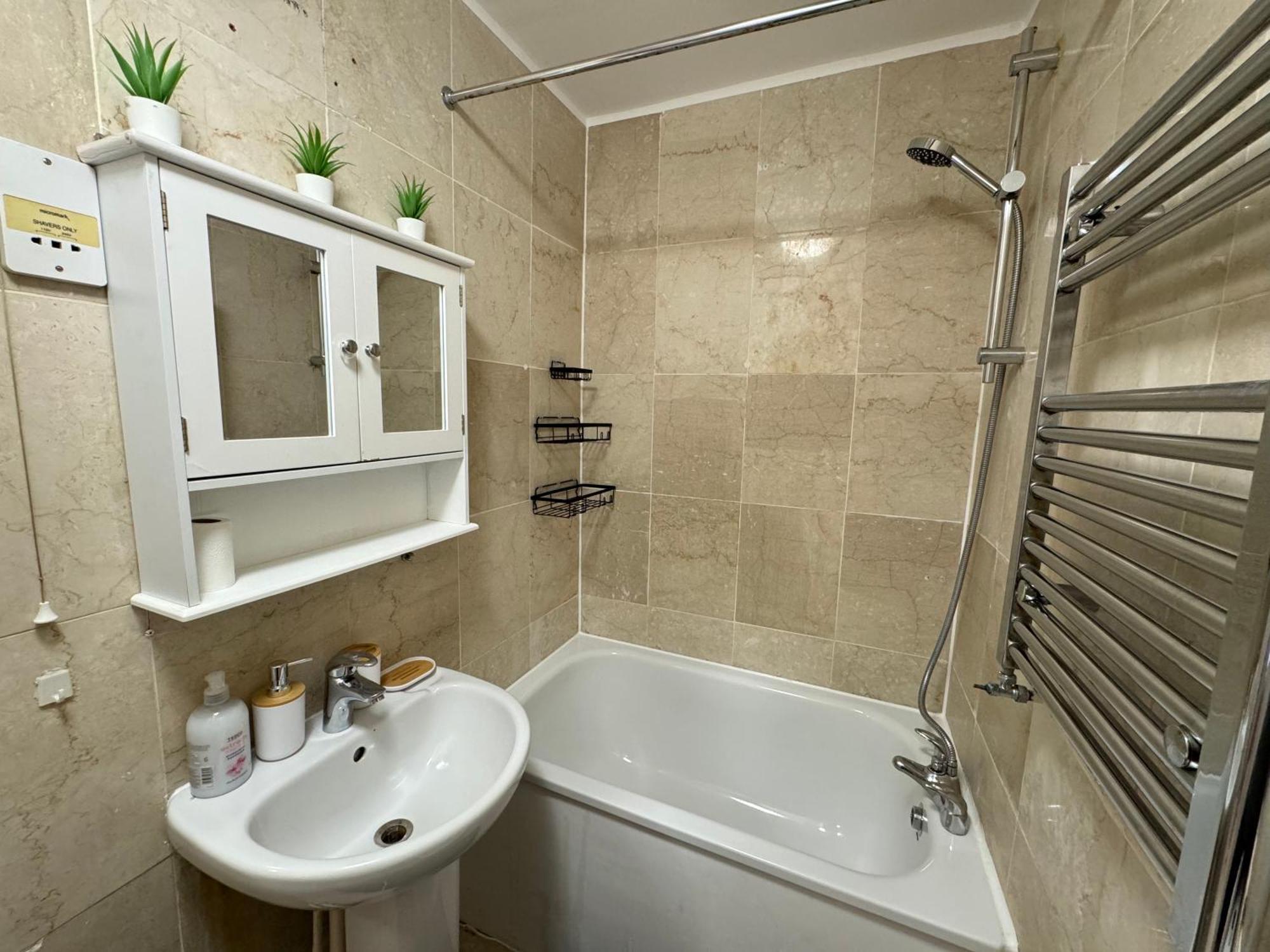 Central, Compact And Fashion Flat For 4 People With Breakfast In Kensington Zone 1 Londres