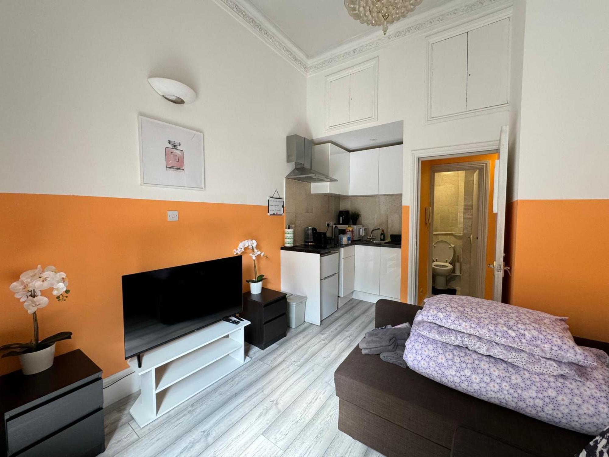 Central, Compact And Fashion Flat For 4 People With Breakfast In Kensington Zone 1 Appartement *