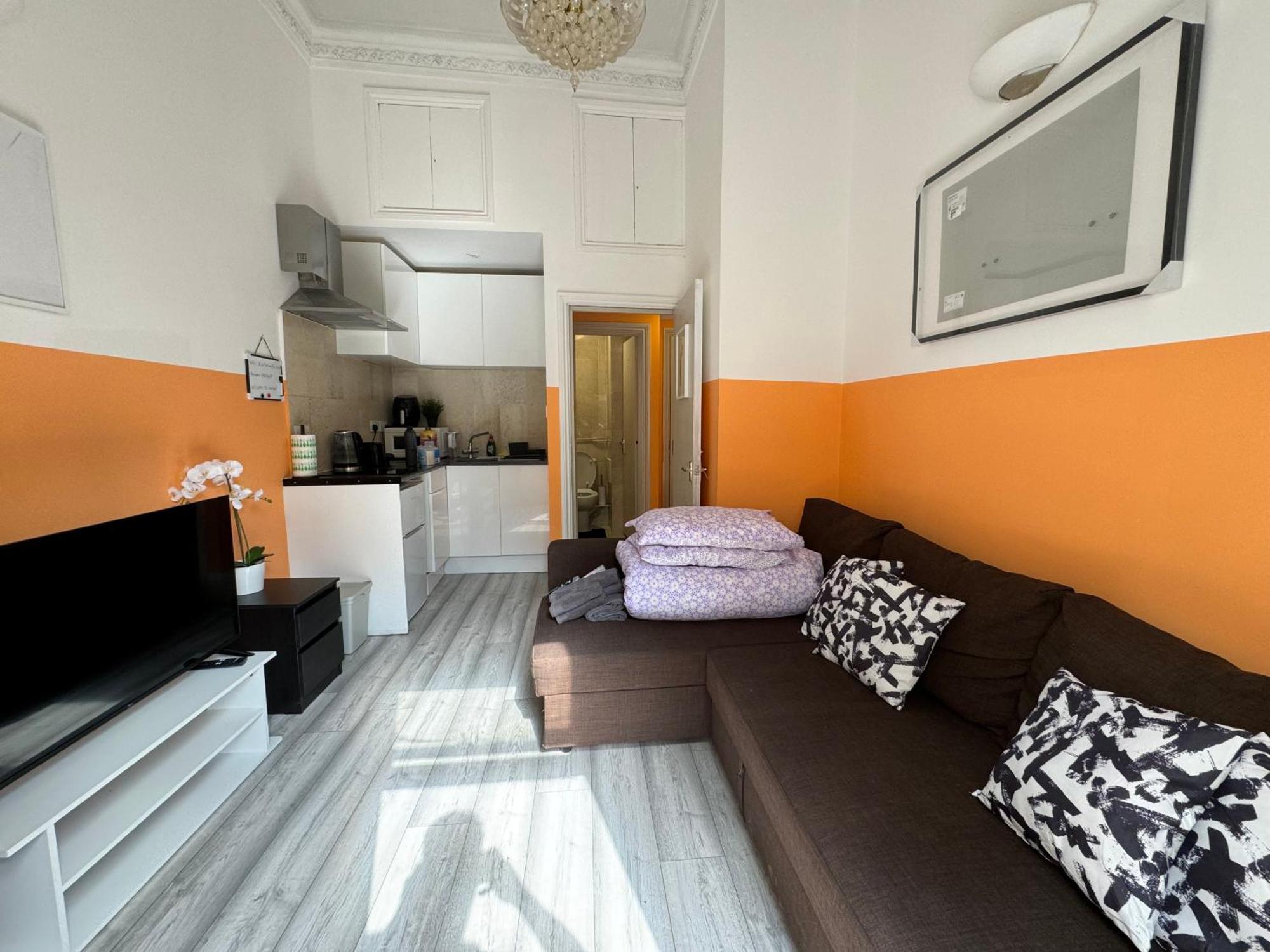 Central, Compact And Fashion Flat For 4 People With Breakfast In Kensington Zone 1 Appartement *