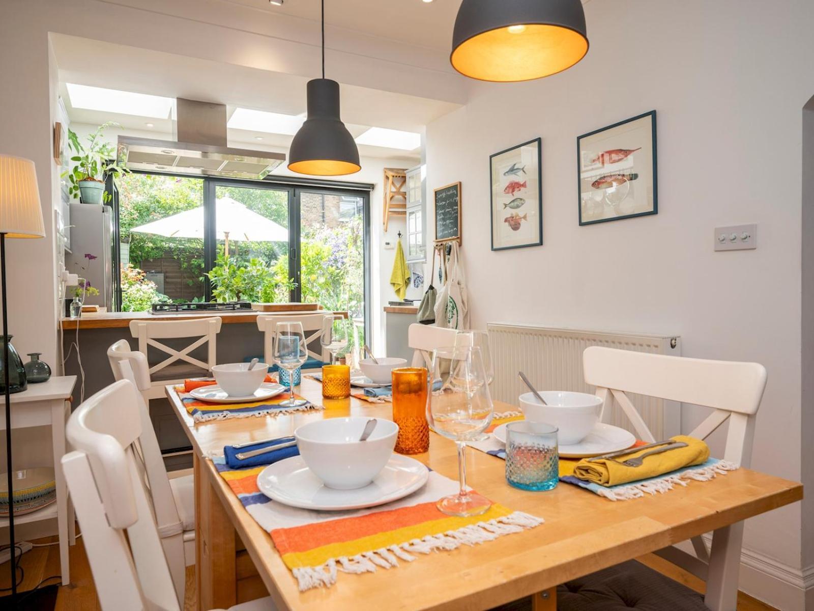 Hébergement de vacances Pass The Keys Stylishly Designed Townhouse - Garden Oasis Londres
