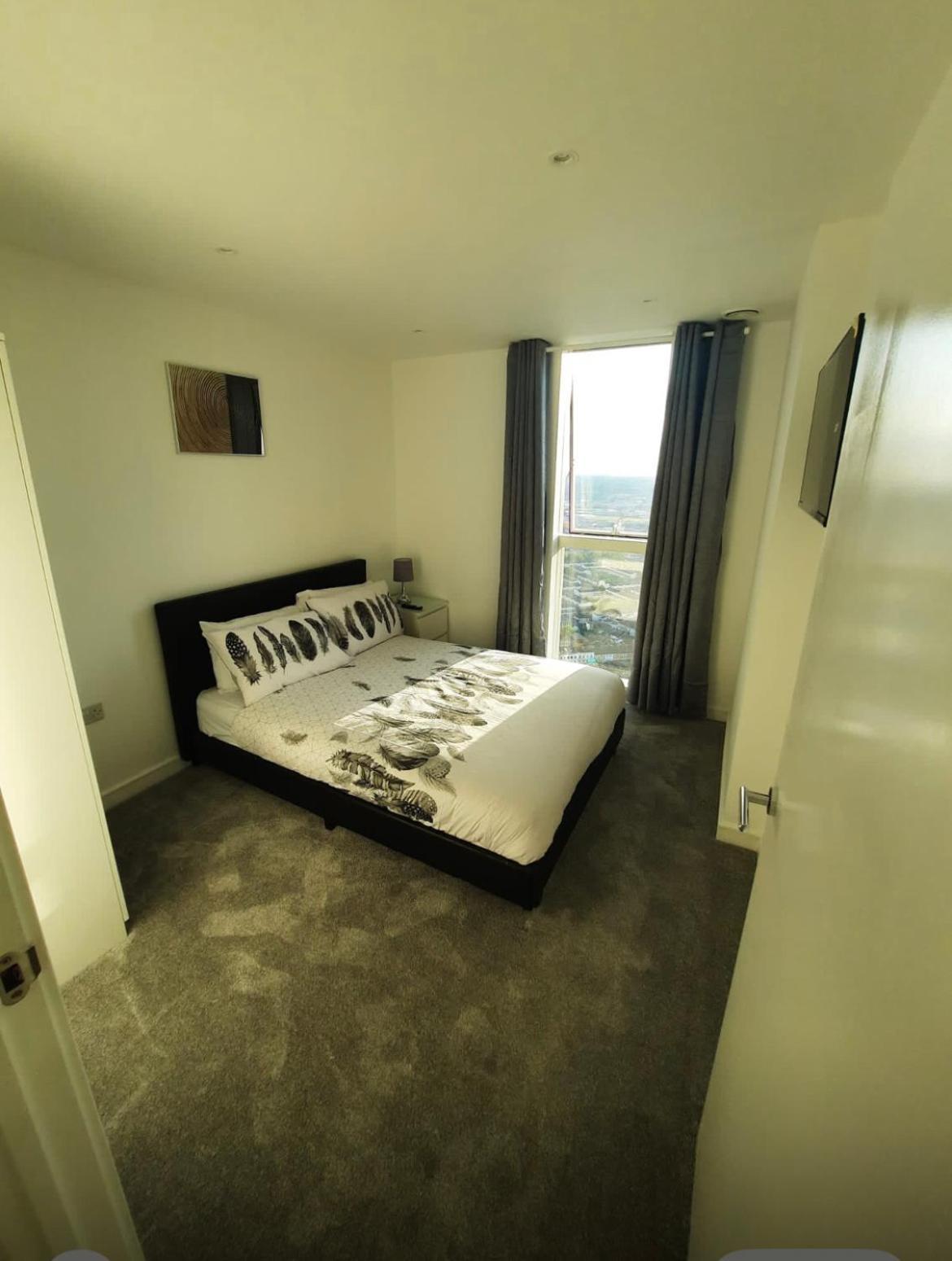 Spacious 3 Bed With Stunning Views Appartement