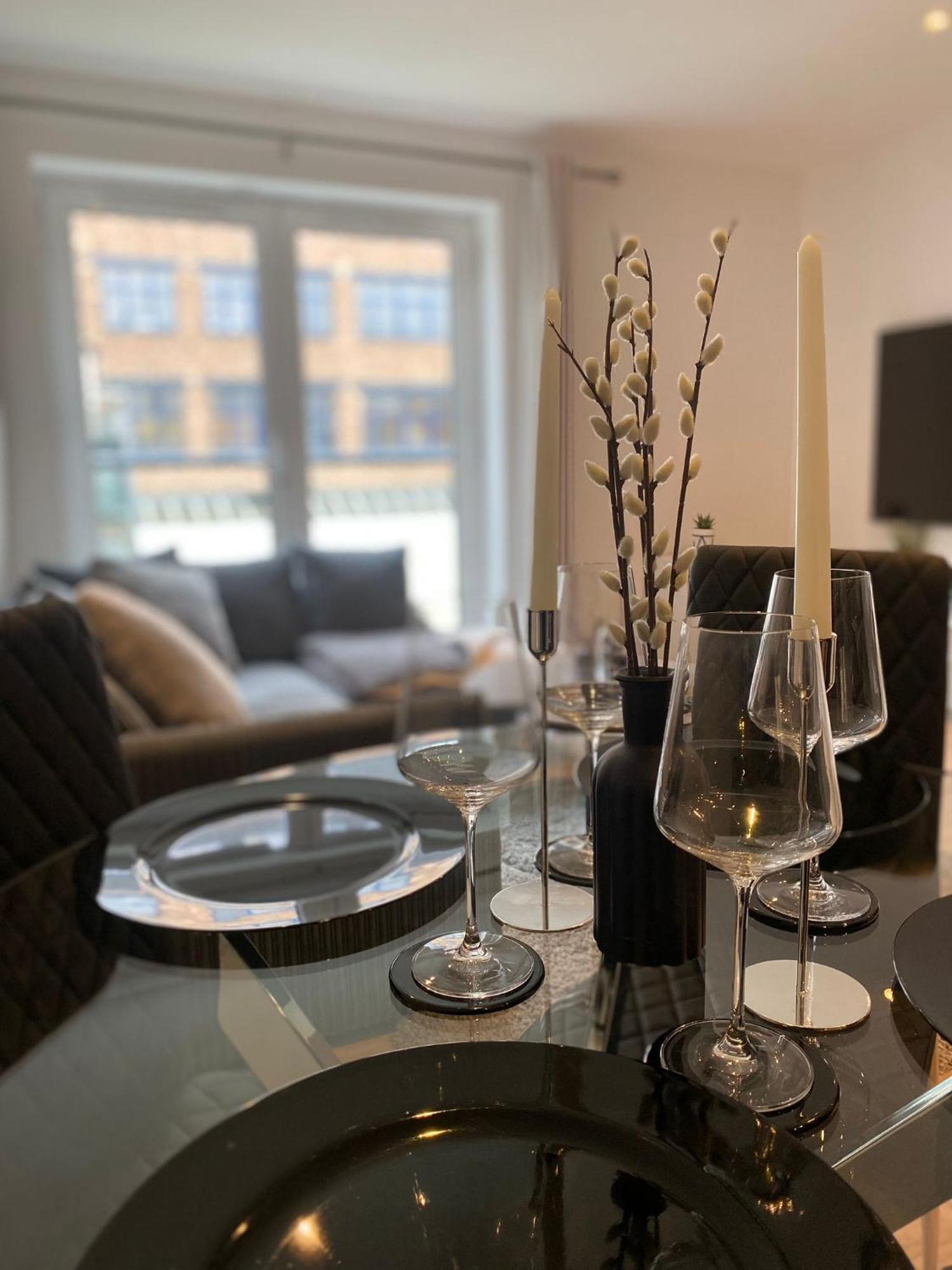2 Bedroom In Kings Cross, London, N1 Apartment London