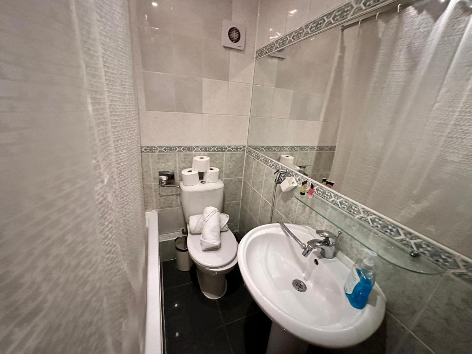 Bright Family Studio In Central London