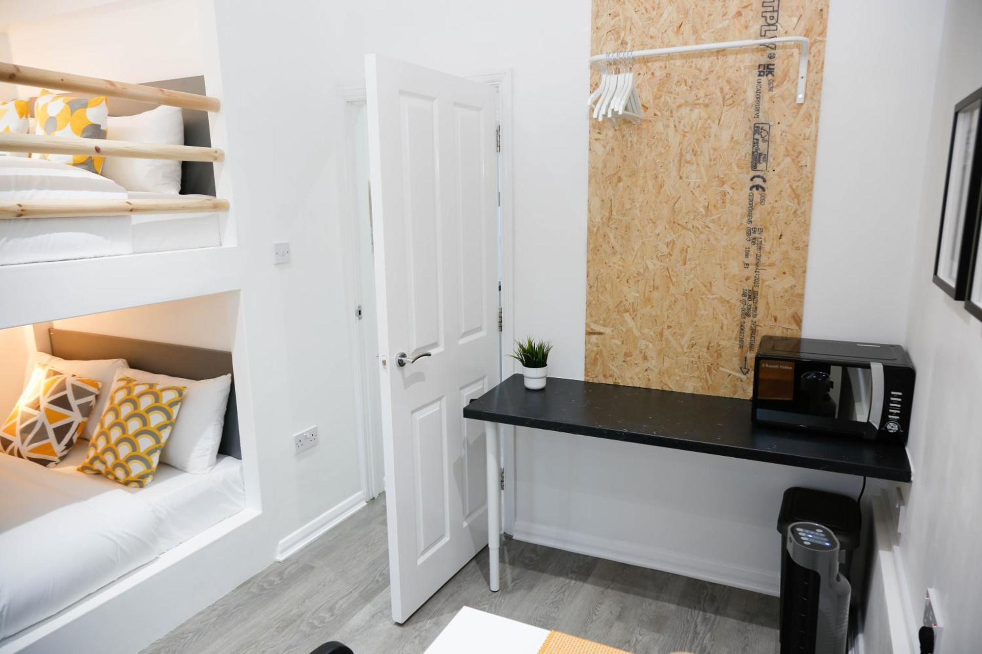 Apartamento New Luxury In Next To Shops, Cafes, Bars & Metro *