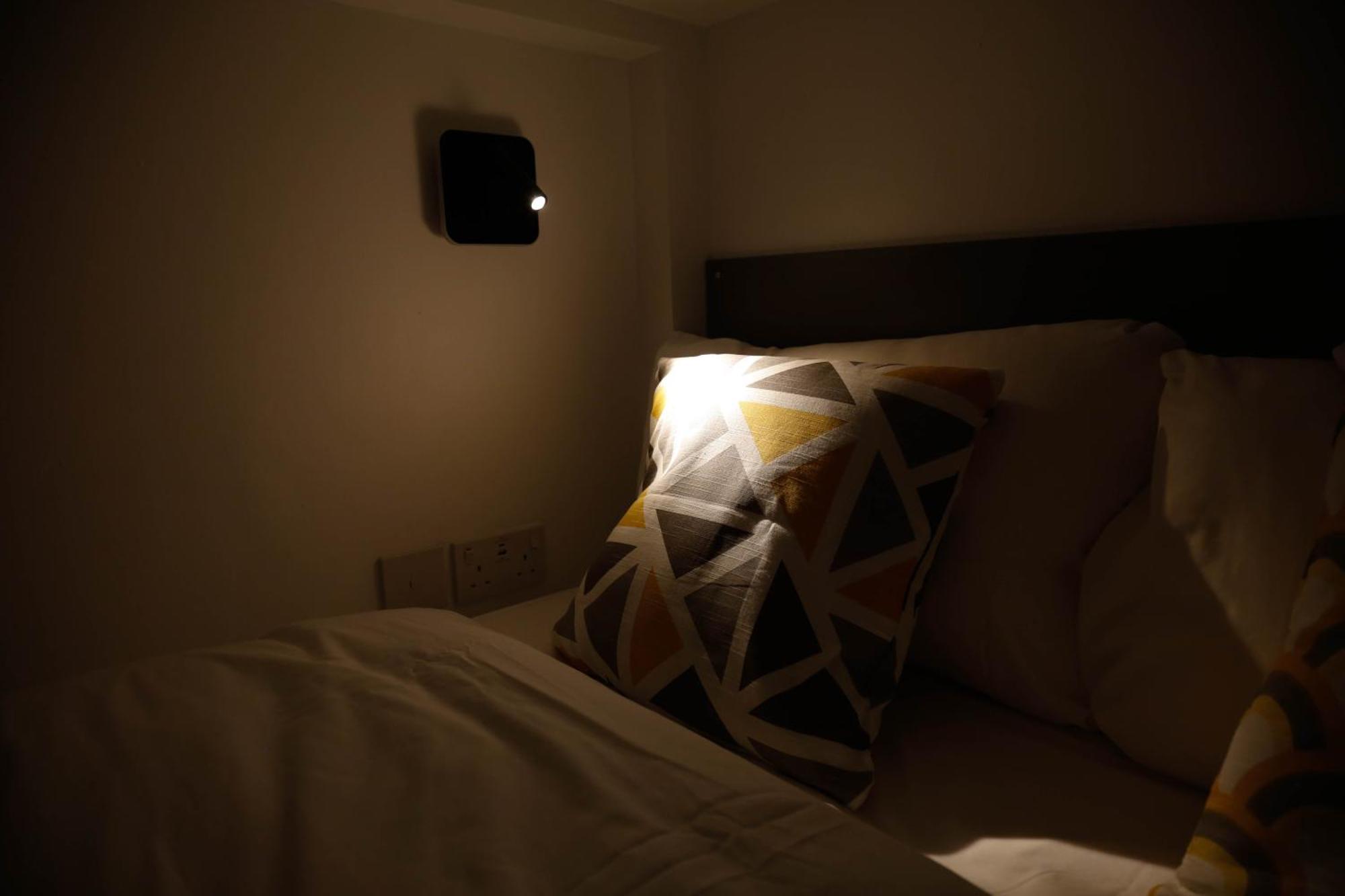 New Luxury In Next To Shops, Cafes, Bars & Metro Londres