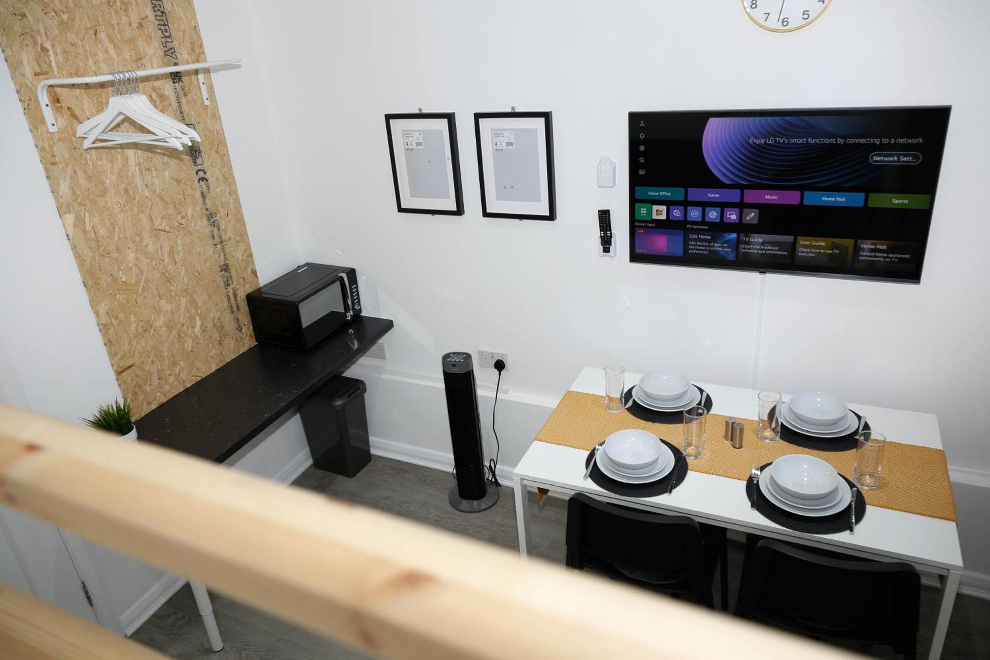 Apartamento New Luxury In Next To Shops, Cafes, Bars & Metro Londres
