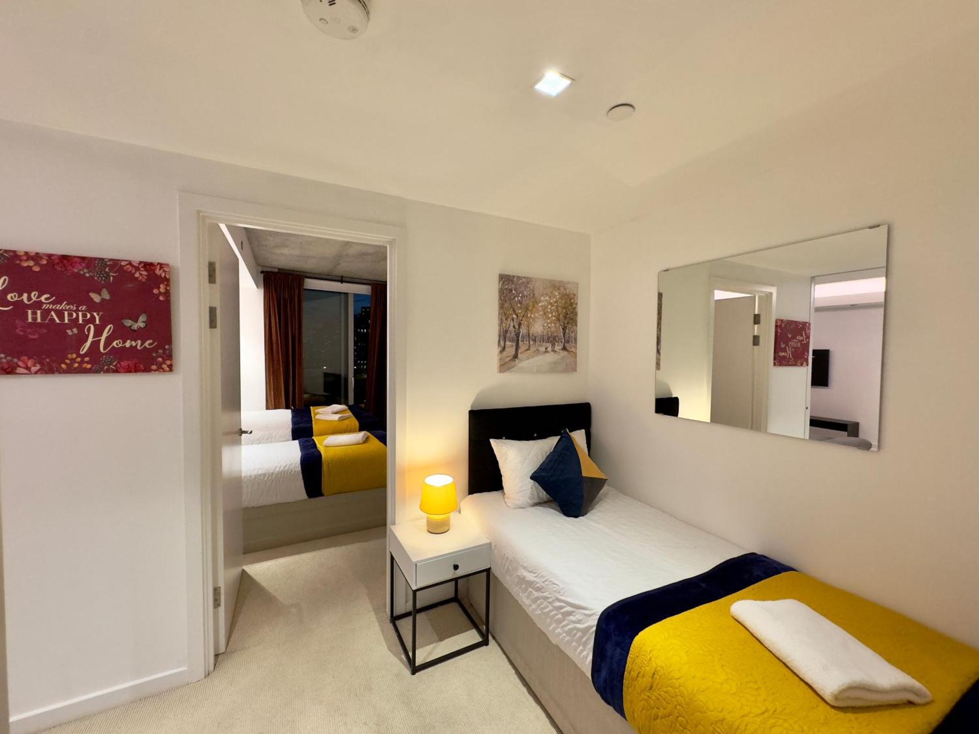 Excel Cosy With Balcony & River View Close To O2 Arena, Cable Car, City Hall Apartamento Londres