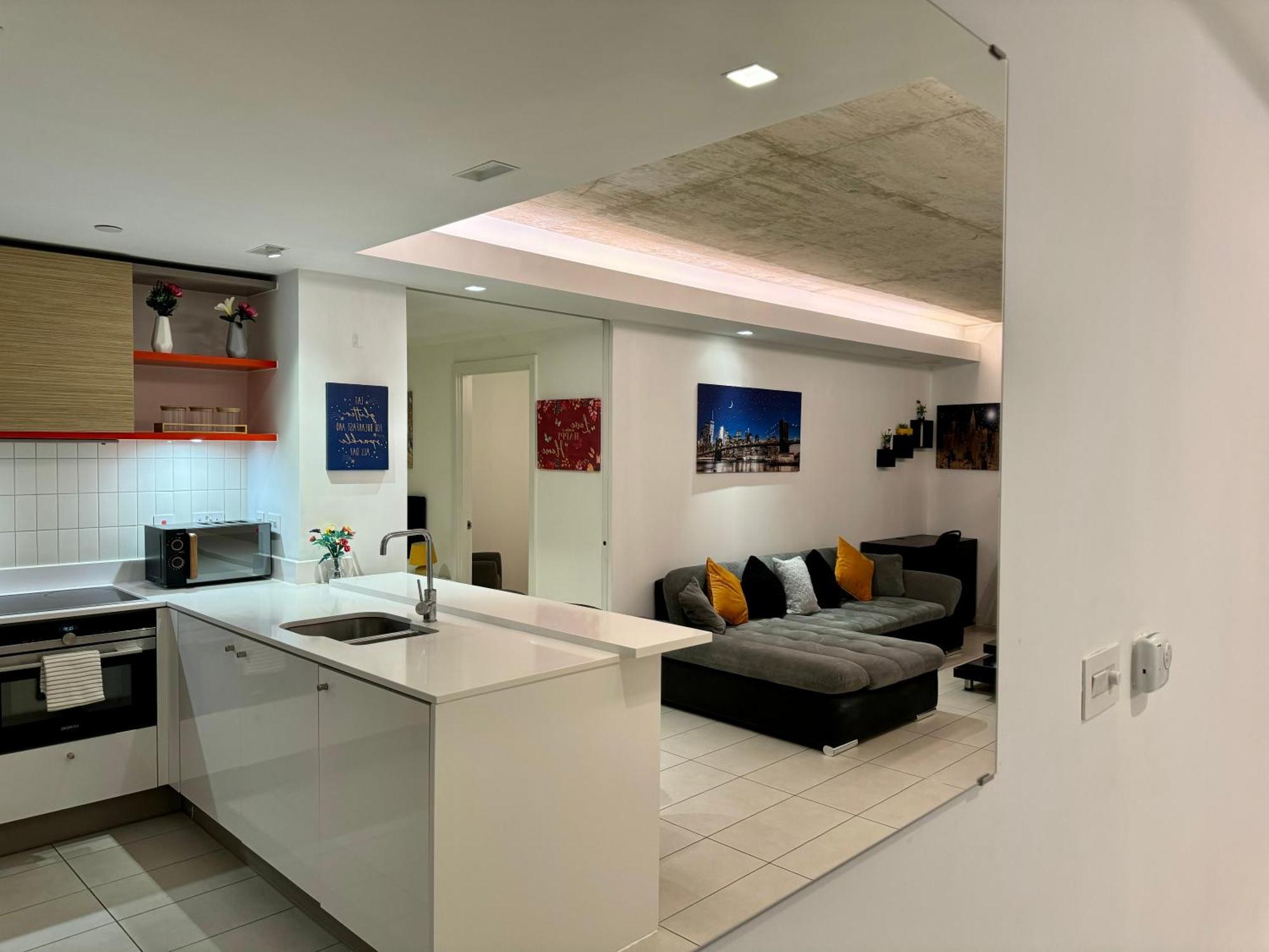 Excel Cosy With Balcony & River View Close To O2 Arena, Cable Car, City Hall Apartamento *